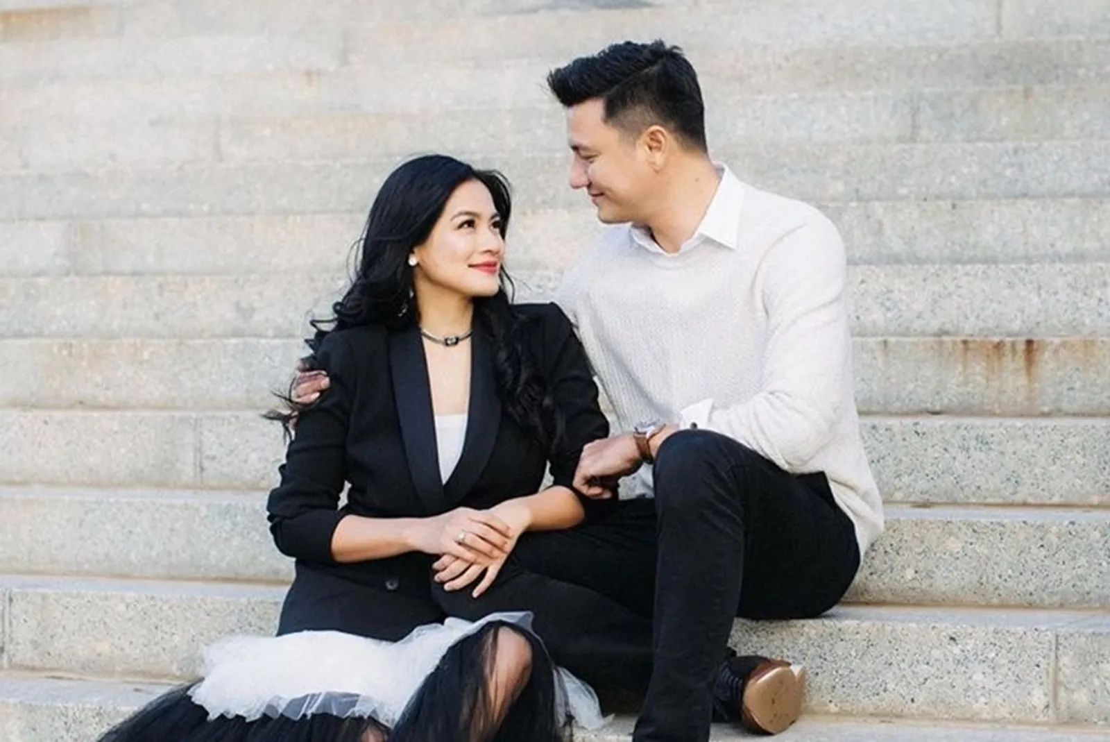 Jalin Kasih Sejak Masa Sekolah, 6 Pasangan Artis Ini Berujung Menikah