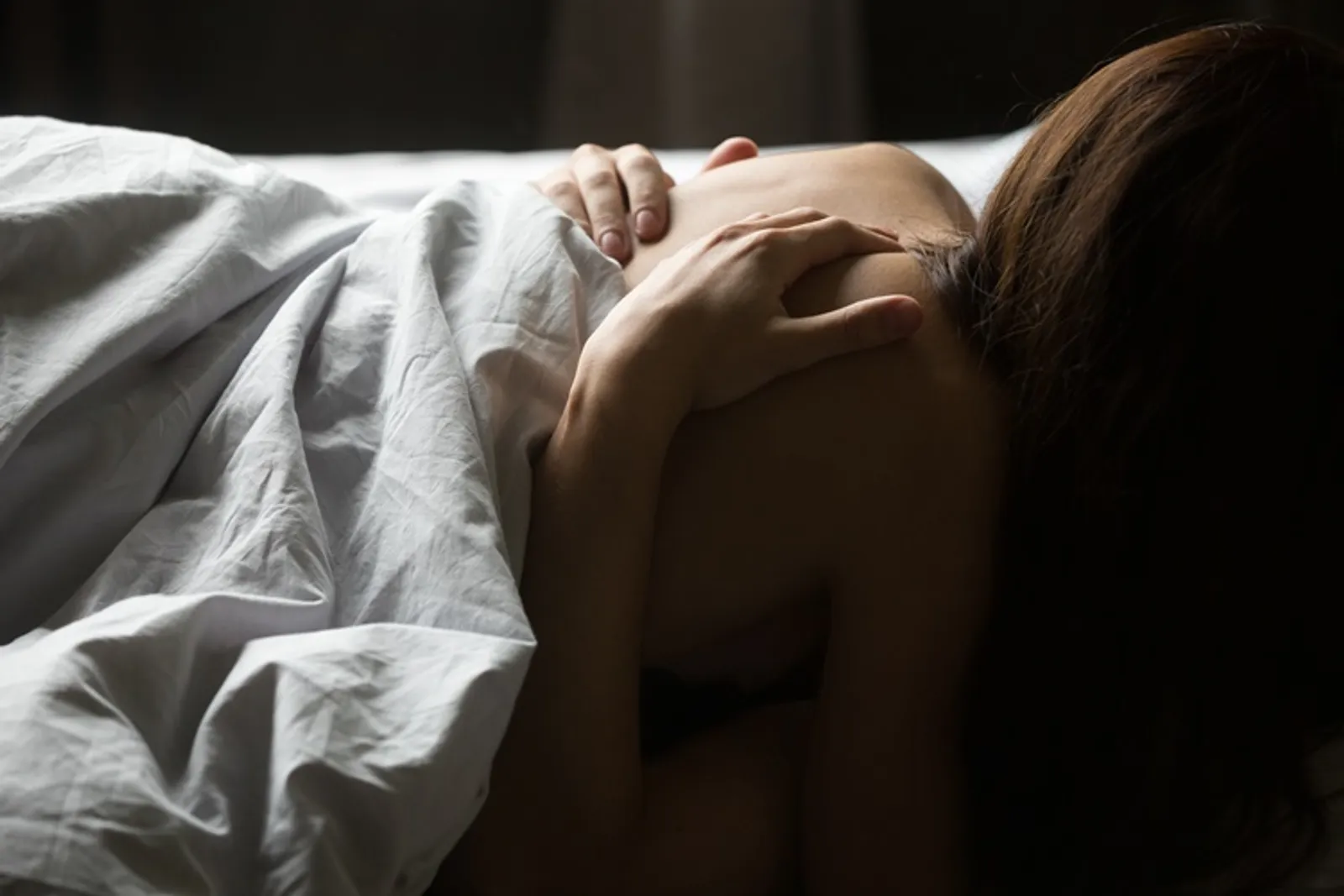Sering Dianggap Menyimpang, Ini 5 Mitos BDSM yang Perlu Kamu Tahu