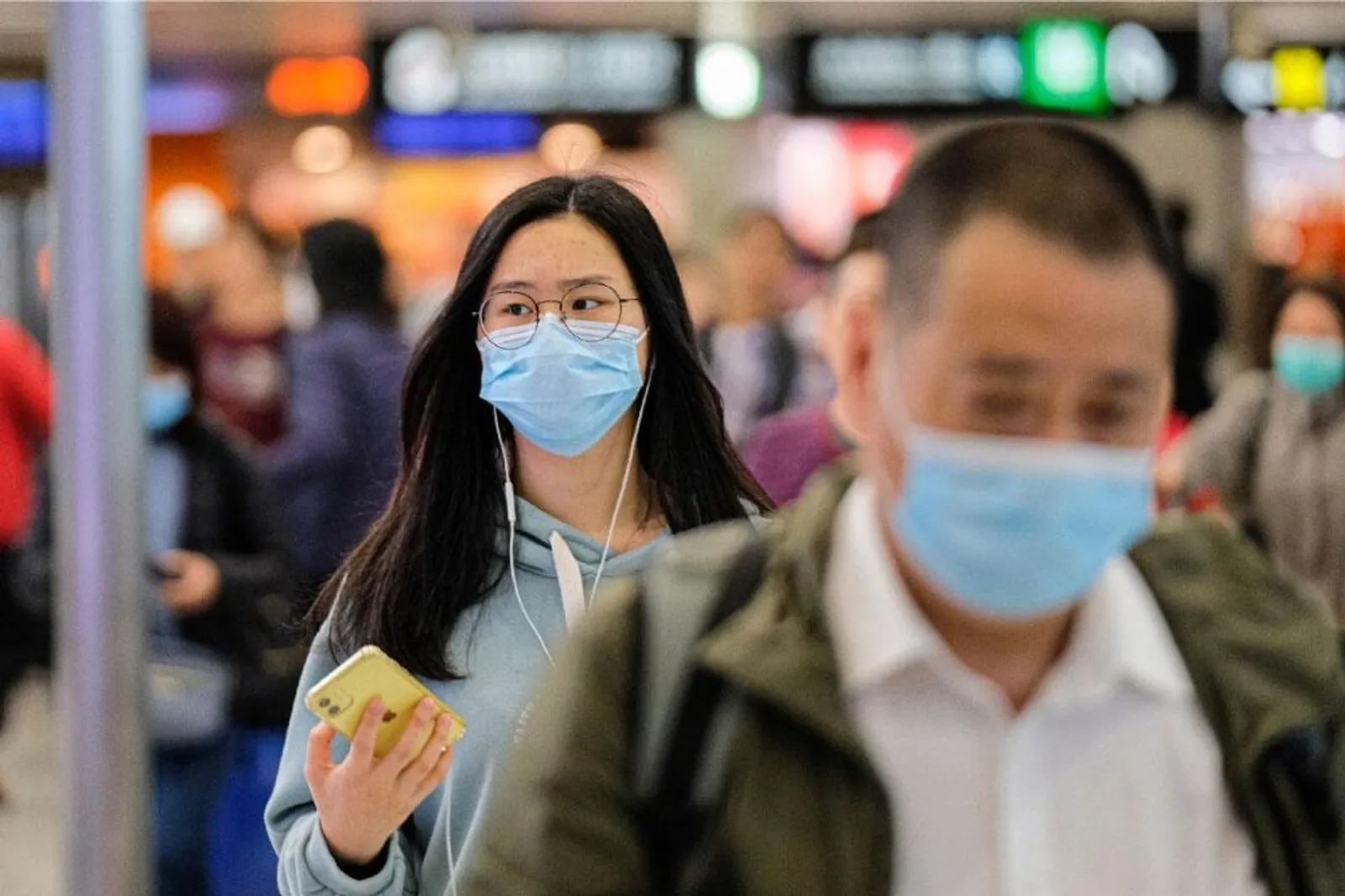 Ternyata Kita Dapat Tertular Virus Corona Walau Nggak ke Tiongkok