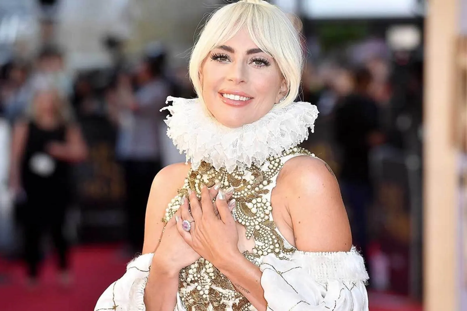 5 Kutipan Cinta dari Lady Gaga, Dari Soal Patah Hati hingga Self-Love