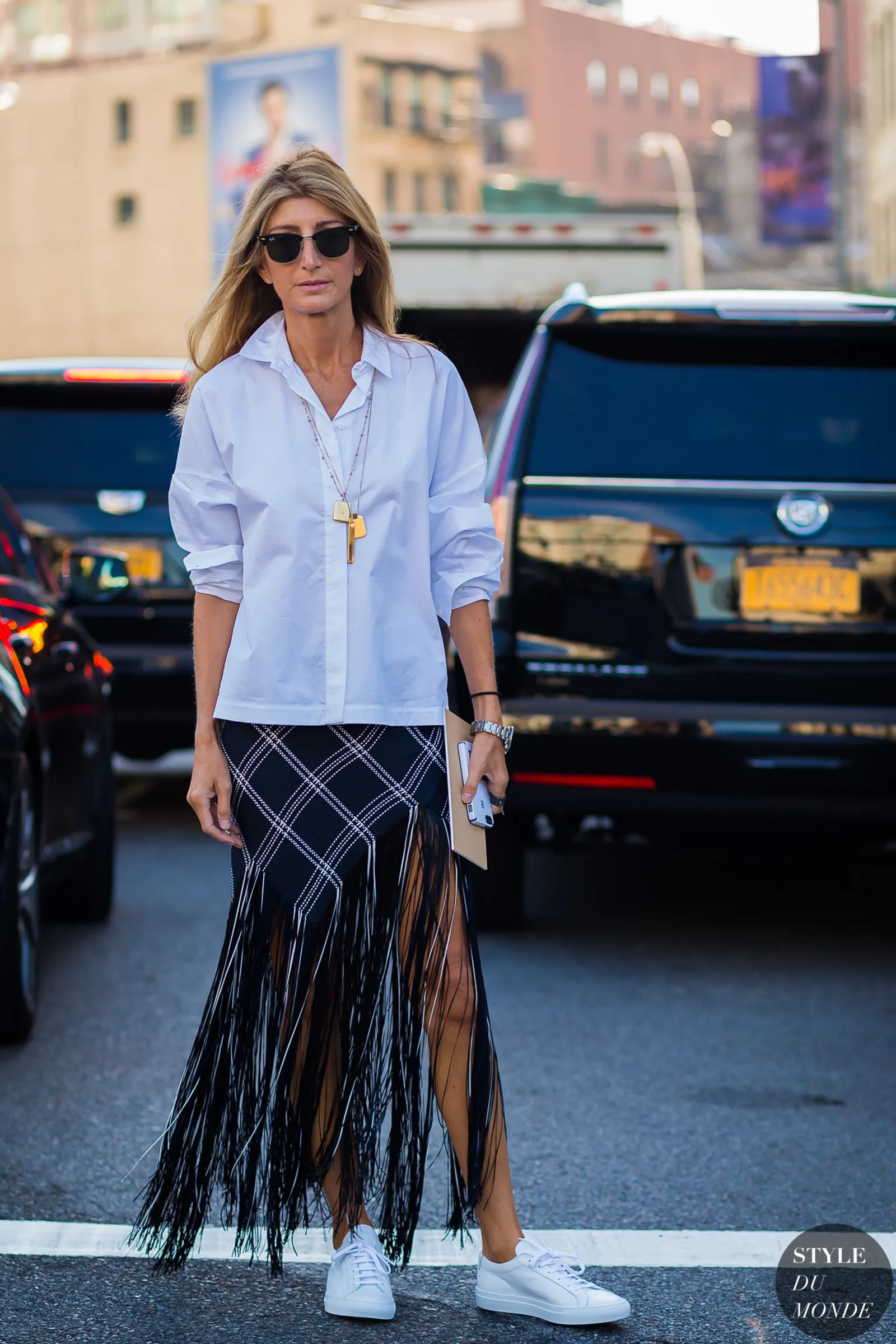 Saatnya Jadi yang Paling Statement dengan Outfit Serba Fringe