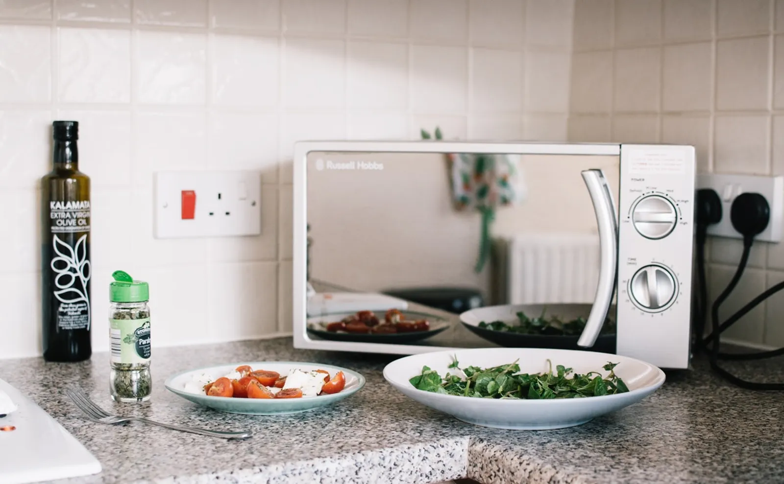 7 Olahan Makanan Tetap Sedap dengan Microwave
