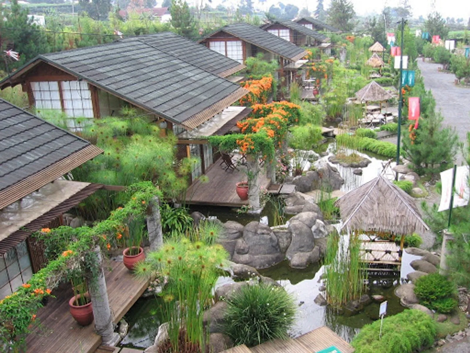 Sejuk dan Dingin, Inilah 7 Staycation Alam di Bandung