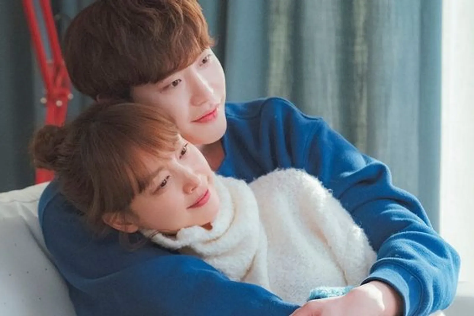 Terhanyut Romantisme, 7 Perbedaan Kisah Cinta Drama Korea vs Realita