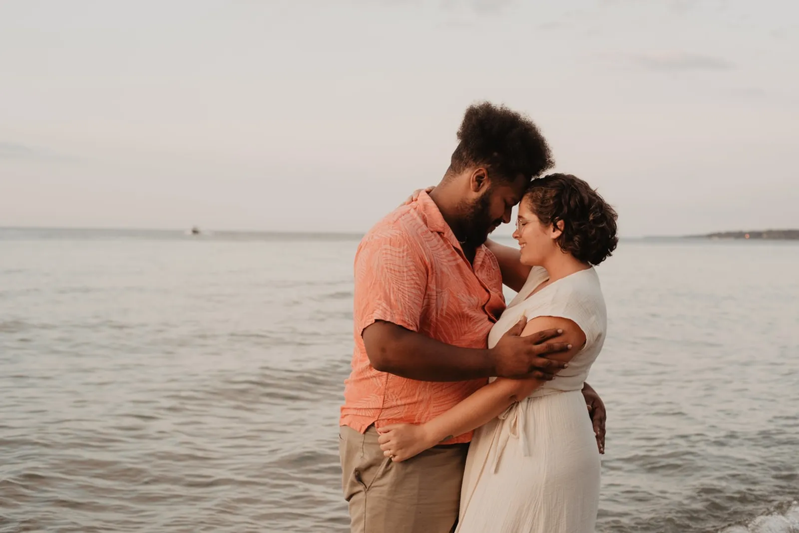 Biar Makin Cinta, Lakukan 7 Hal Sederhana untuk Suamimu