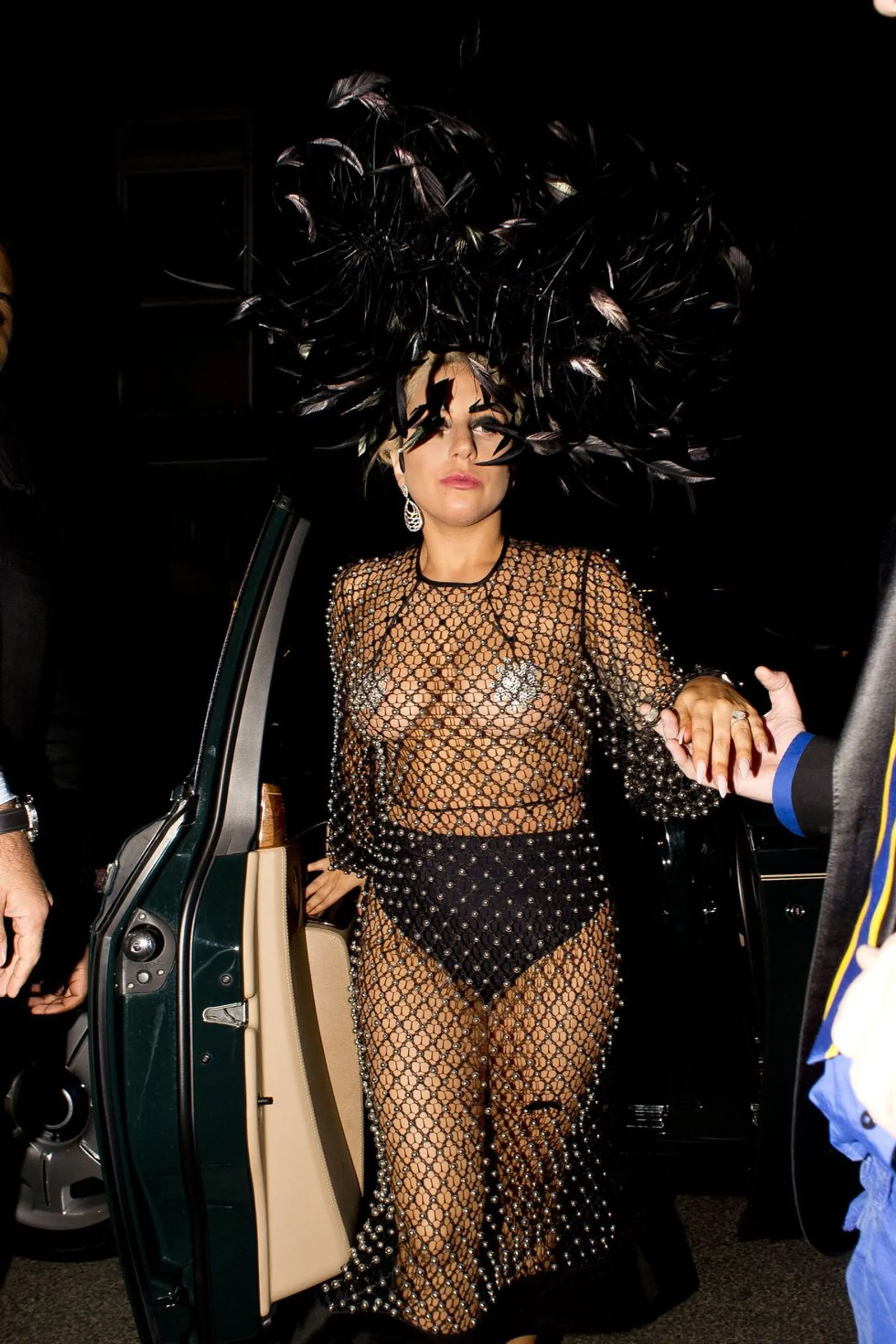 Gaya Seksi Lady Gaga Paling Kontroversial Sepanjang Masa