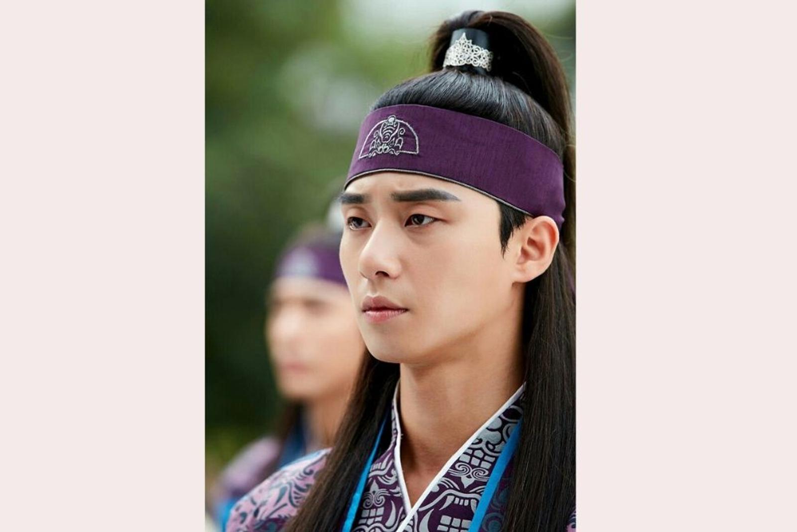 9 Tatanan Gaya Rambut Park Seo Joon di Berbagai Drama Korea