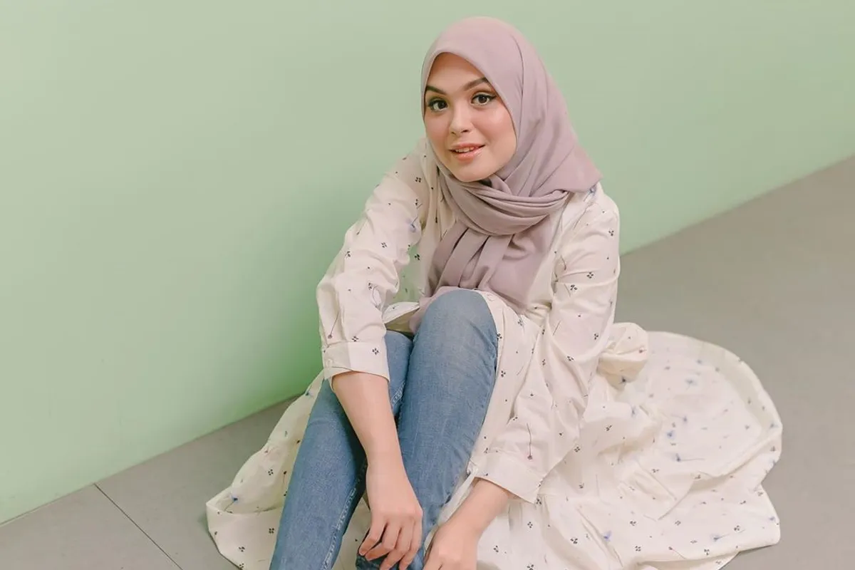 Inspirasi Ootd Hijab Manis A La Vebby Palwinta