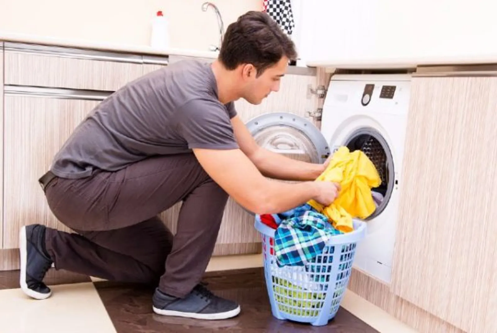 Tips Agar Suami Mau Bantu Pekerjaan Rumah Selama #dirumahaja