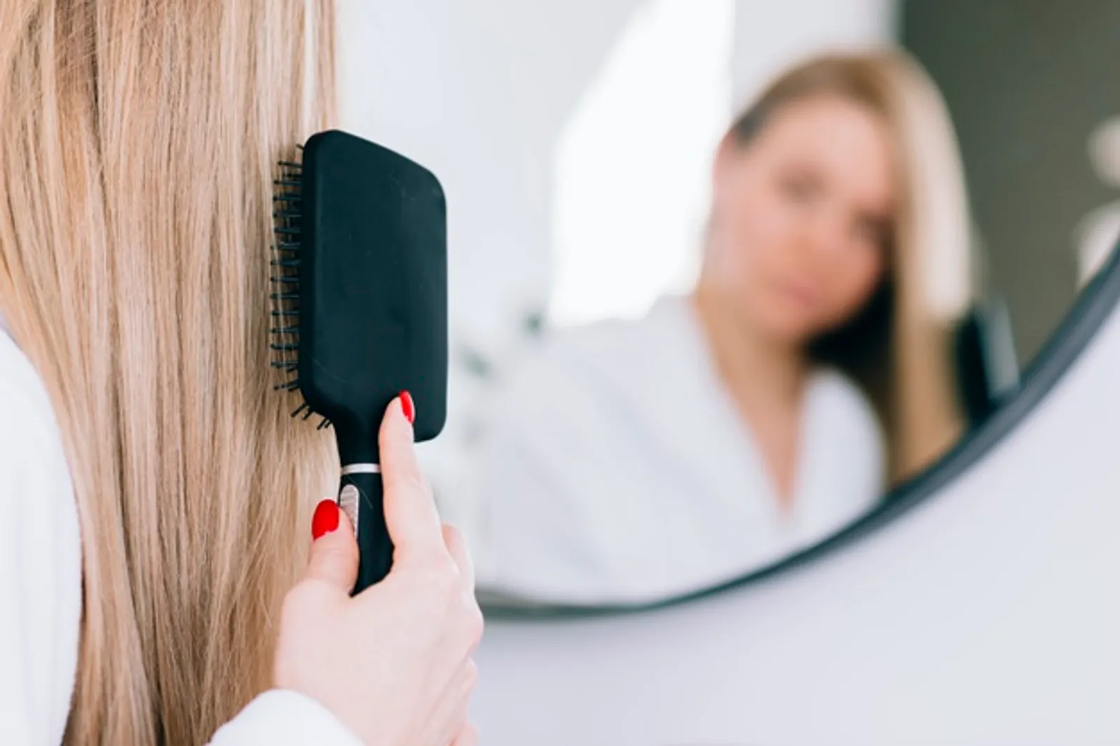 7 Mitos Seputar Rambut yang Harus Kamu Ketahui Kebenarannya
