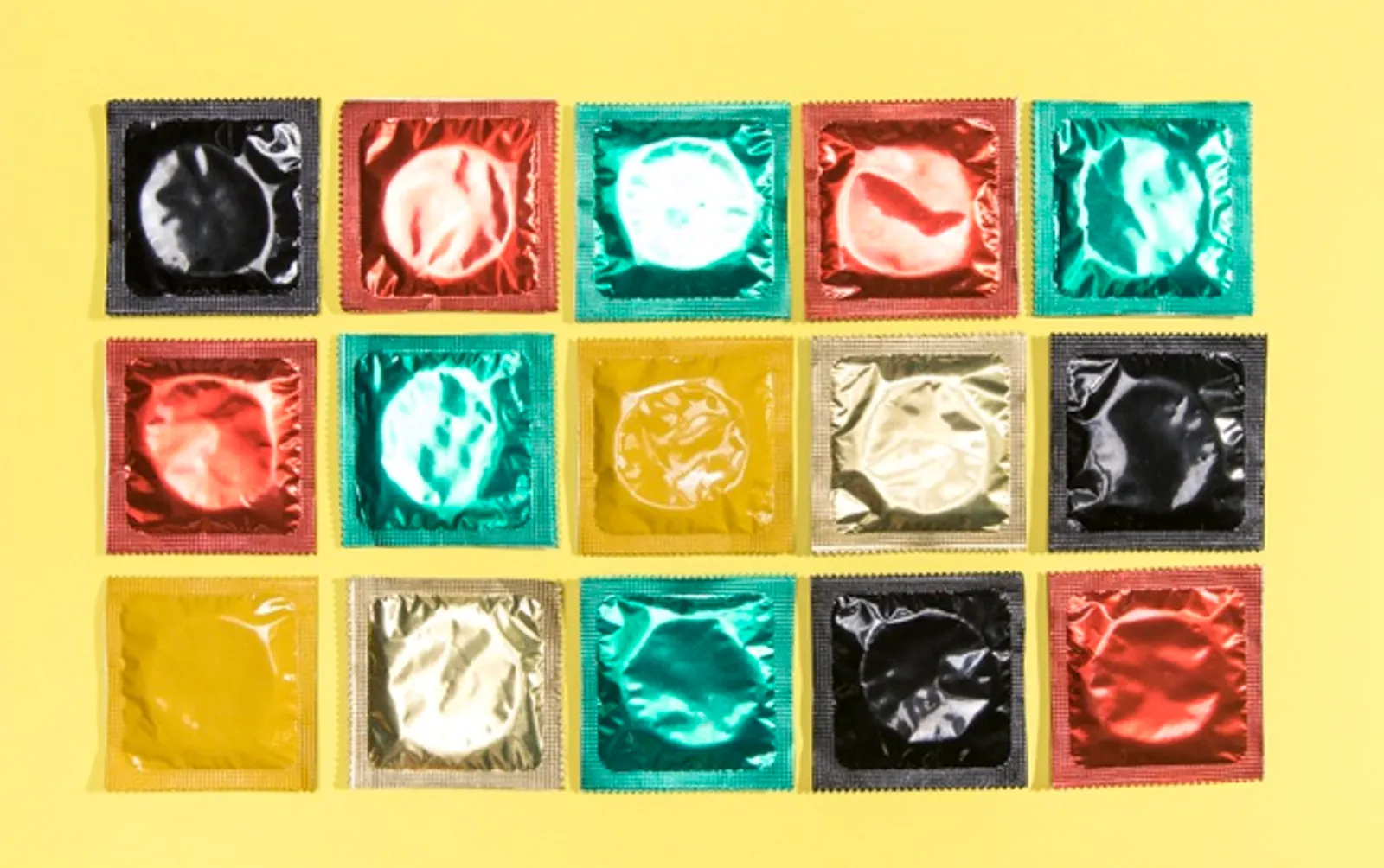 7 Kesalahan yang Sering Dilakukan Saat Memakai Kondom