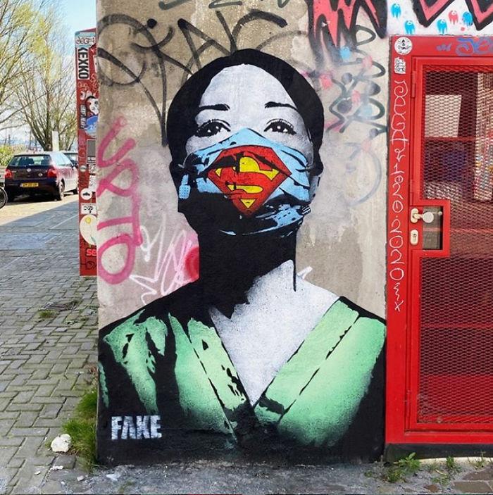 11 Grafiti di Seluruh Dunia Ini Terinspirasi dari Pandemi Corona