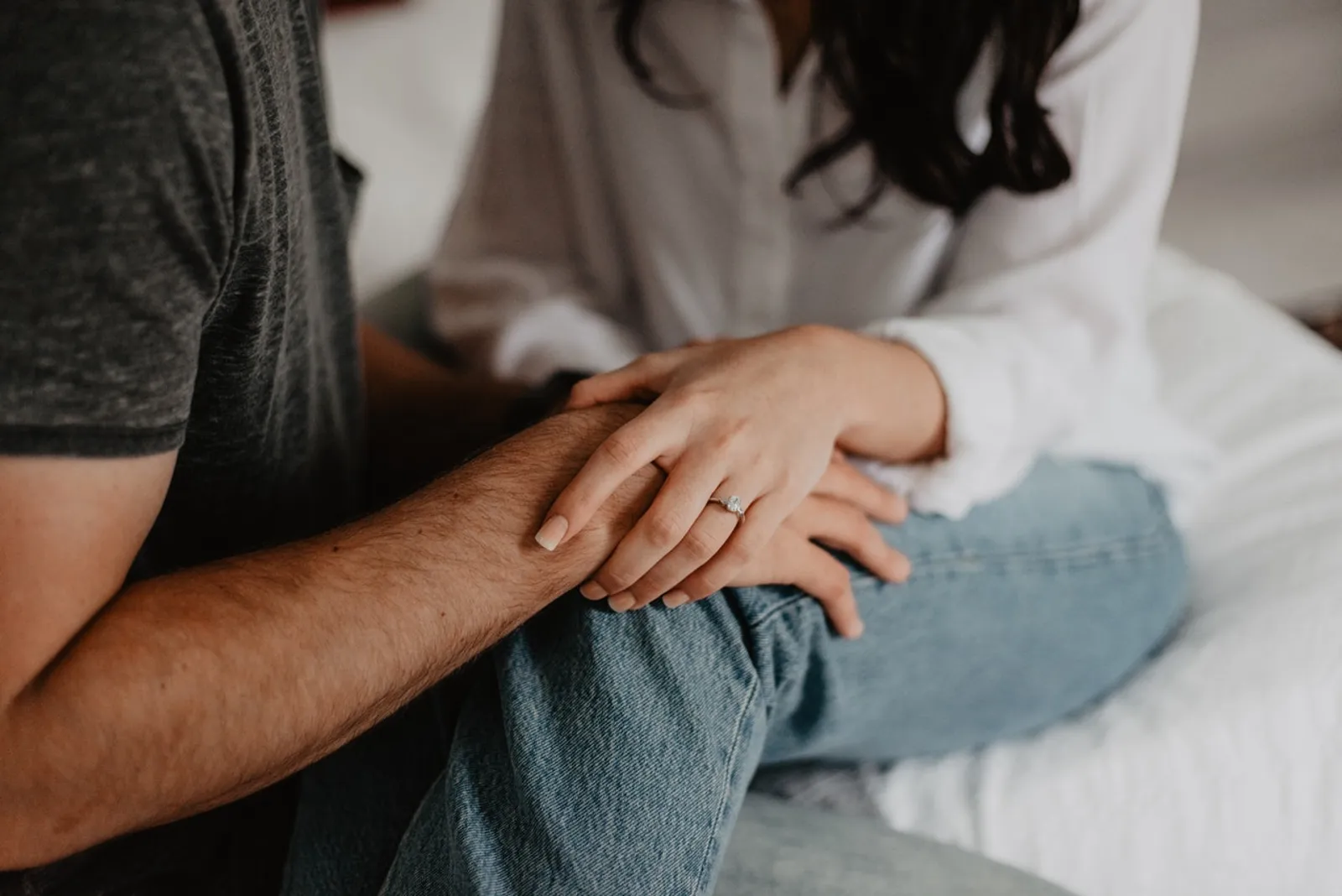 7 Tanda Kamu Belum Siap Memulai Hubungan karena Trauma