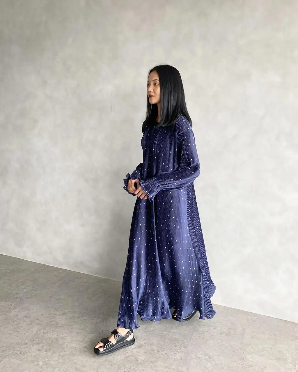 #PopbelaOOTD: Gaya Trendi di Rumah Aja Pakai Dress Brand Lokal