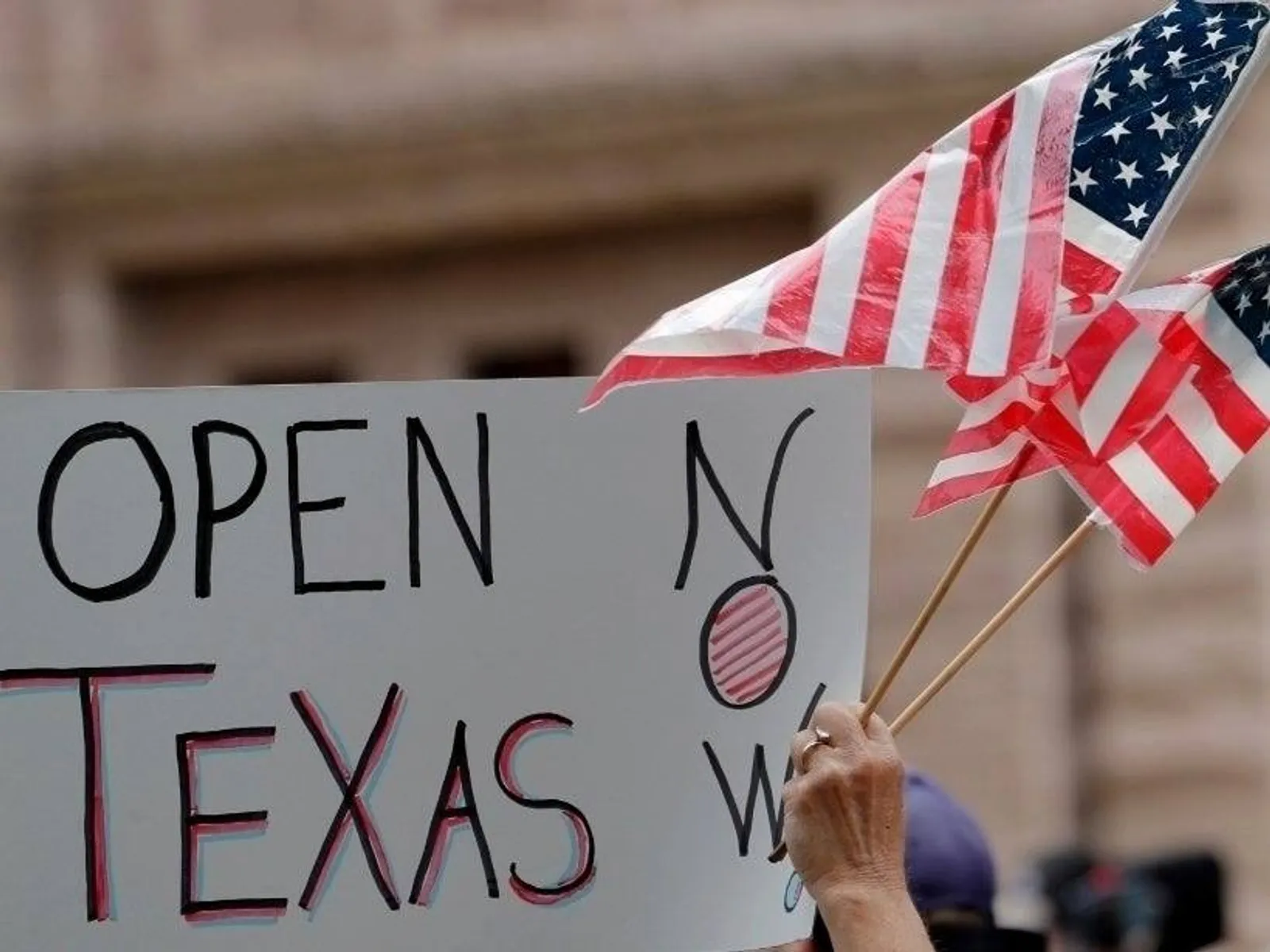 10 Foto Demonstrasi Menolak Lockdown & Penggunaan Masker di Texas AS