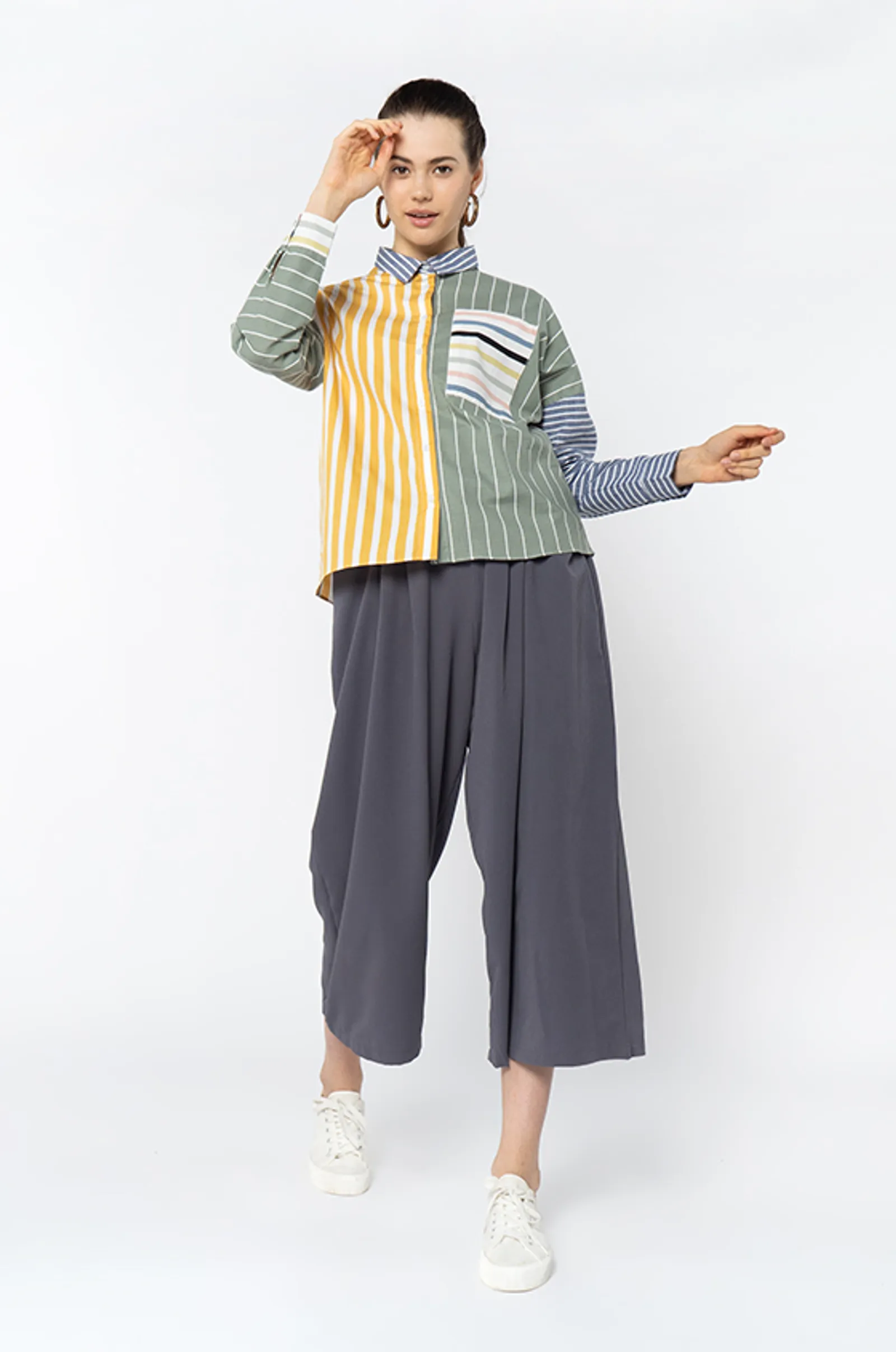 #PopbelaOOTD: Baju Garis-garis dari Brand Lokal