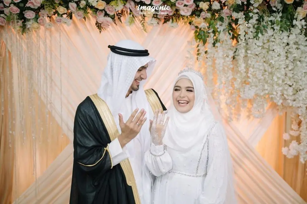 Nikah di KUA, Intip 9 Ide Dekorasi Pernikahan a la Vebby Palwinta