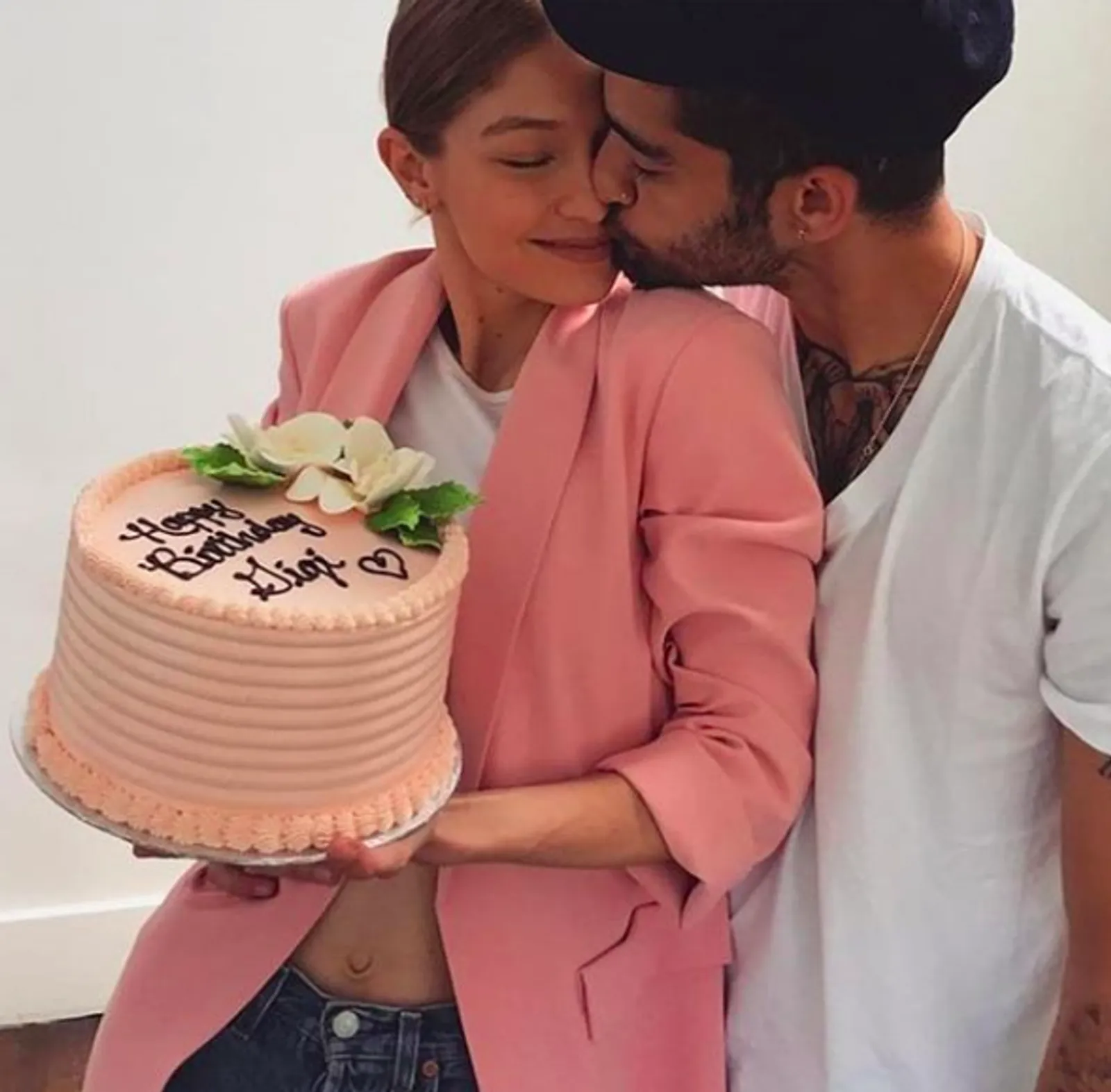 Gigi Hadid Hamil, Ini Gaya Mesranya dengan Zayn Malik