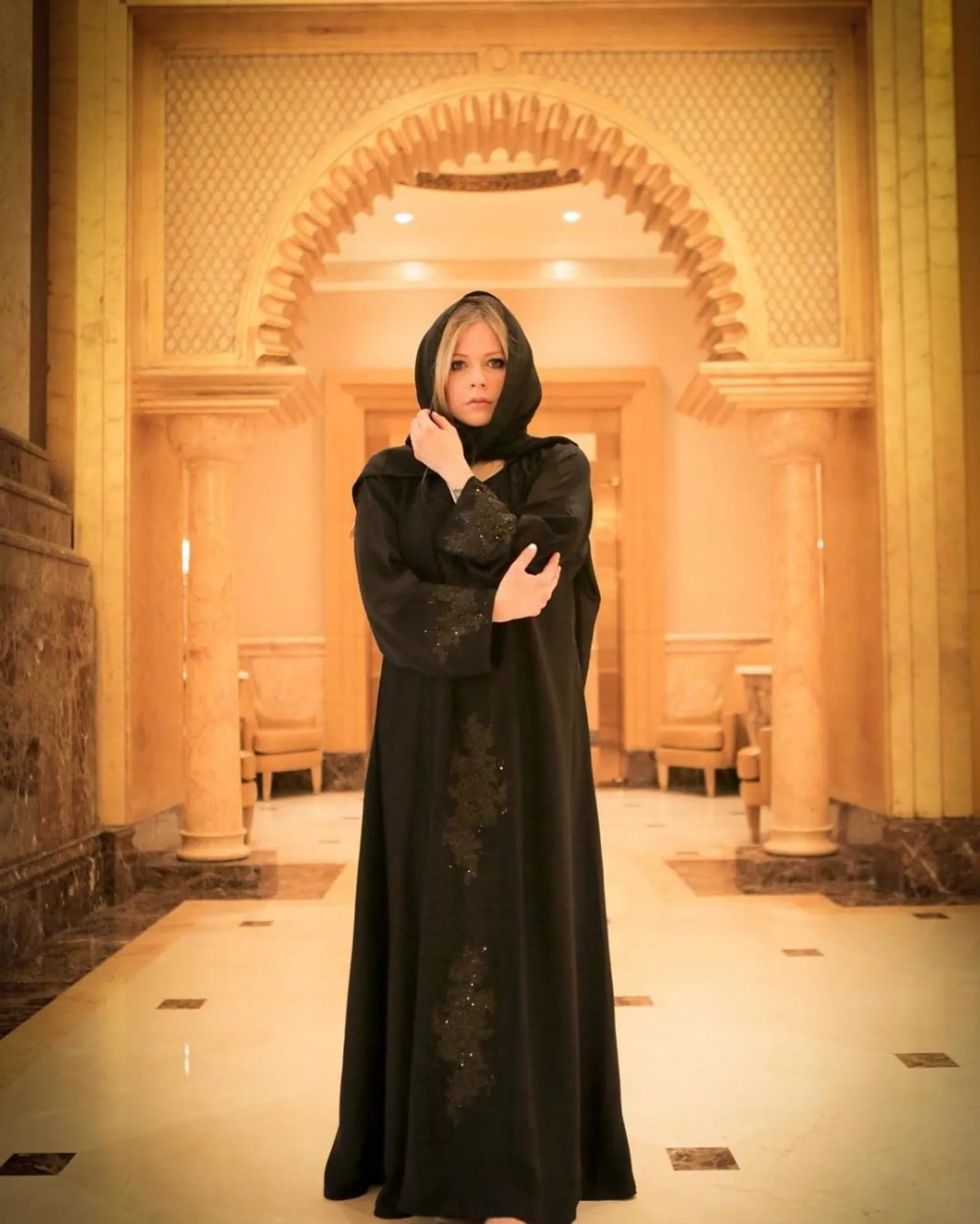 10 Artis Hollywood yang Sempat Memakai Hijab, Bukan Editan!