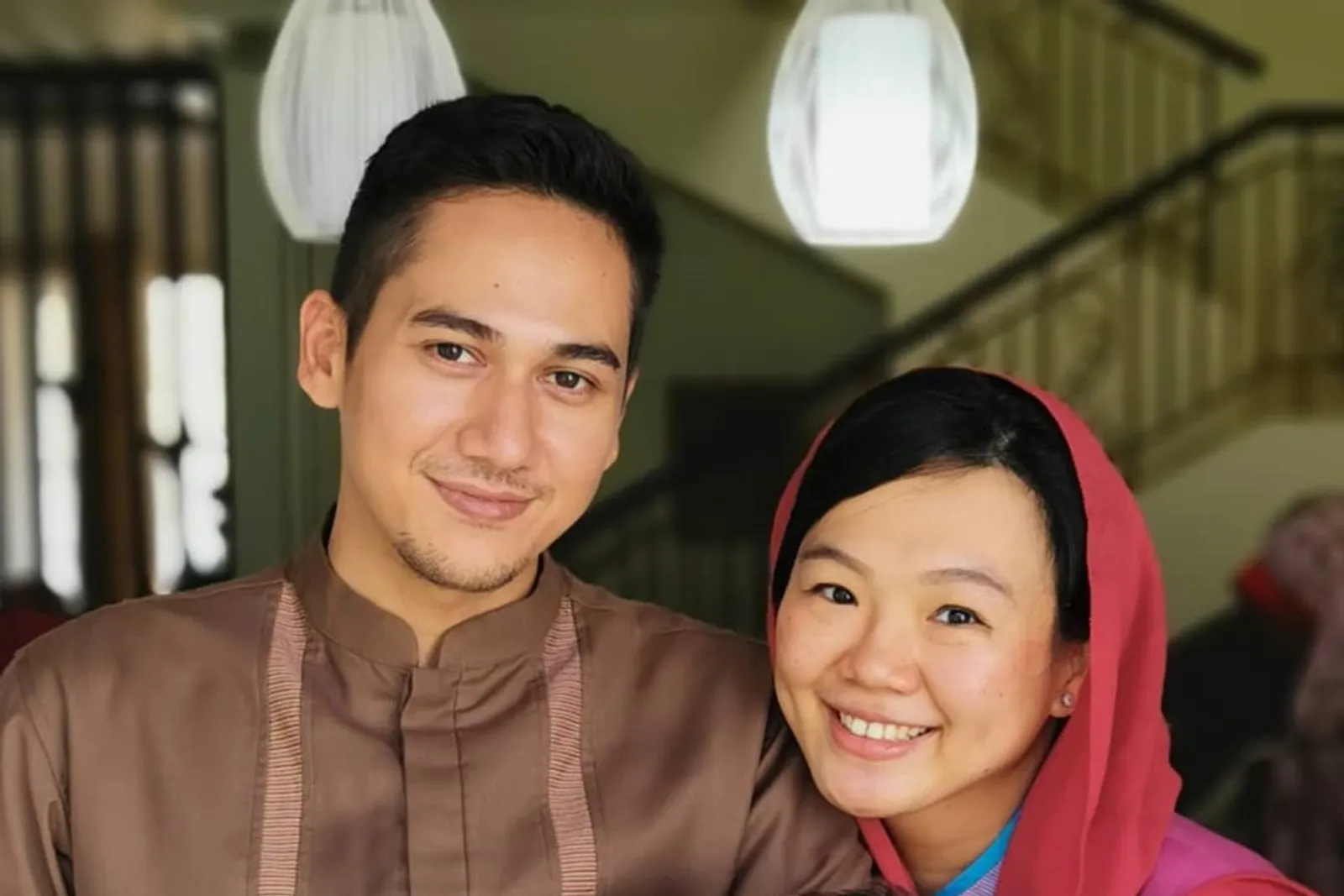 Istri Jadi Mualaf, 7 Potret Harmonis Kehidupan Pernikahan Rama Michael