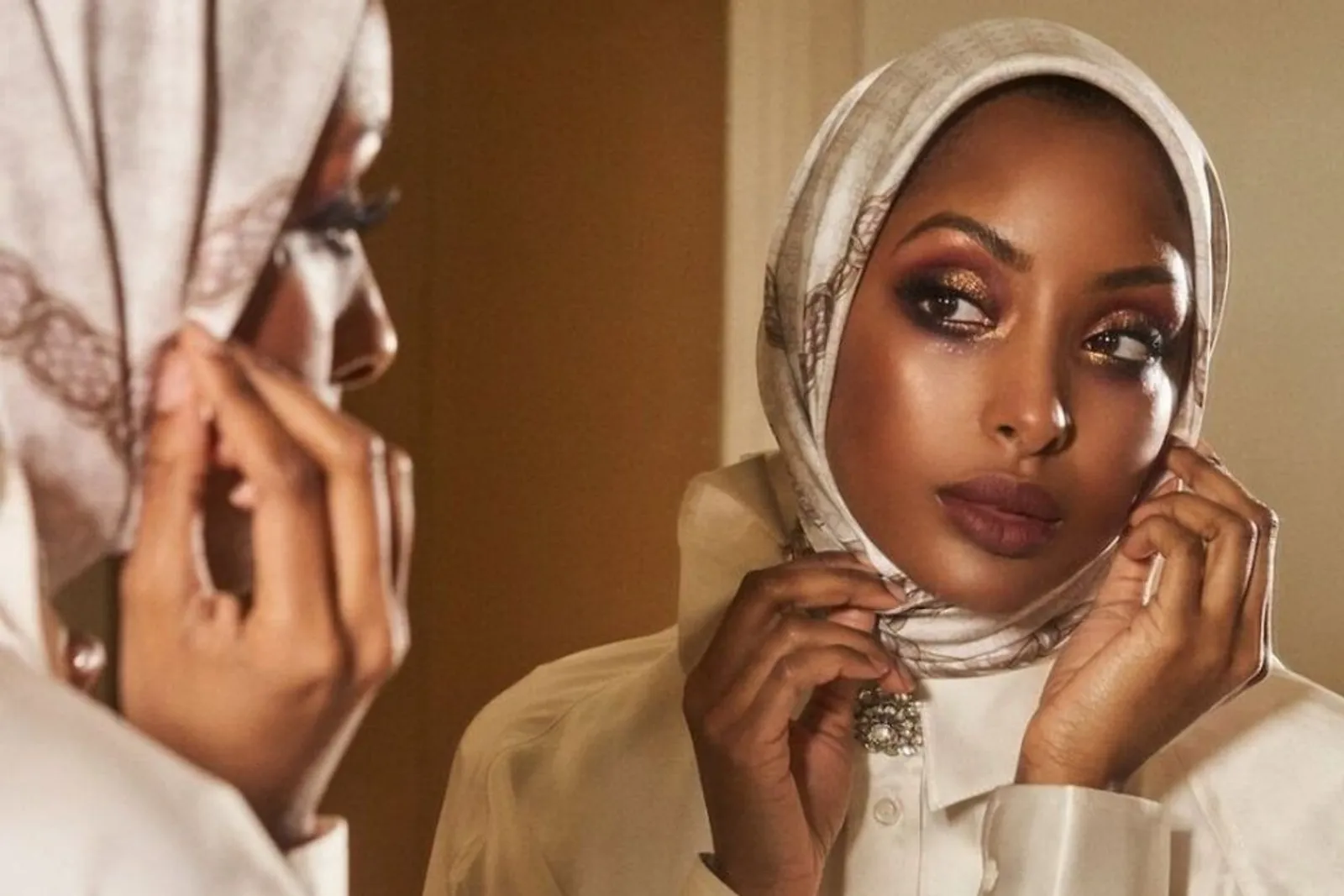 5 Tips Mengaplikasikan Makeup untuk Pengguna Hijab