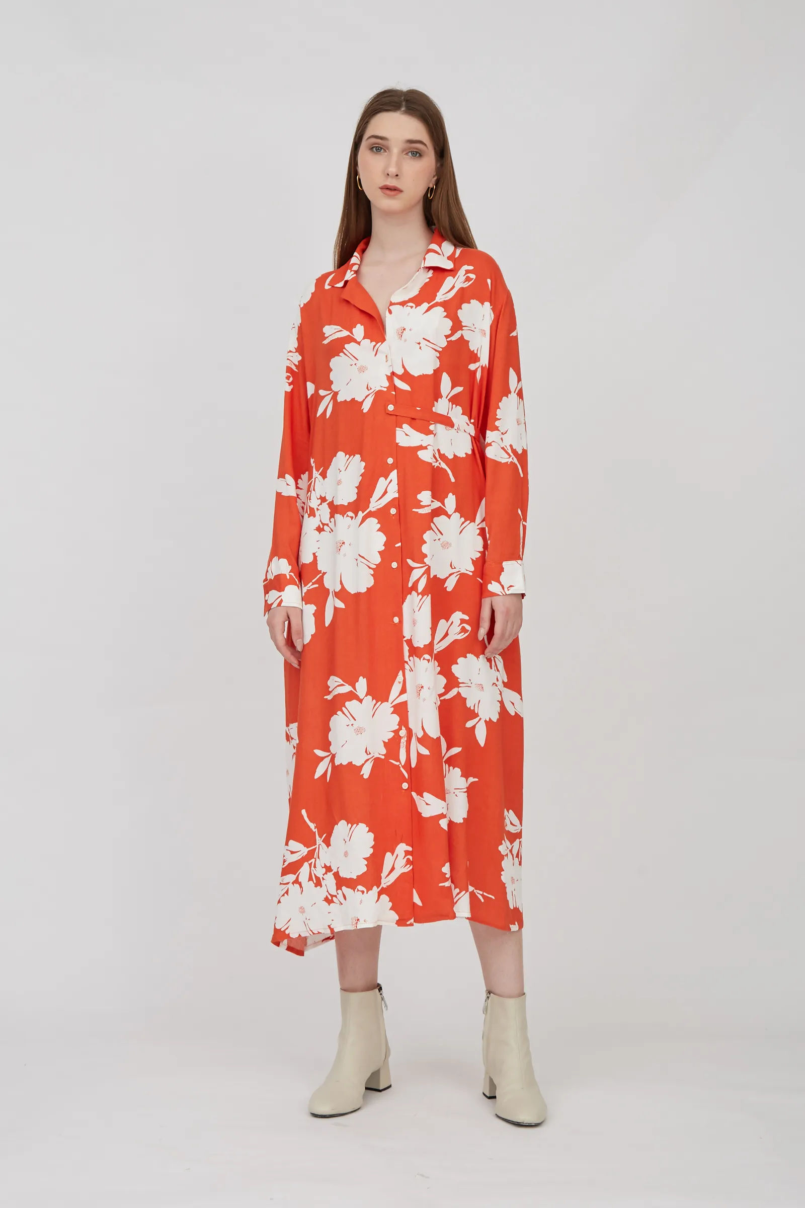 #PopbelaOOTD: Saatnya Investasikan Midi Dress dari Brand Lokal