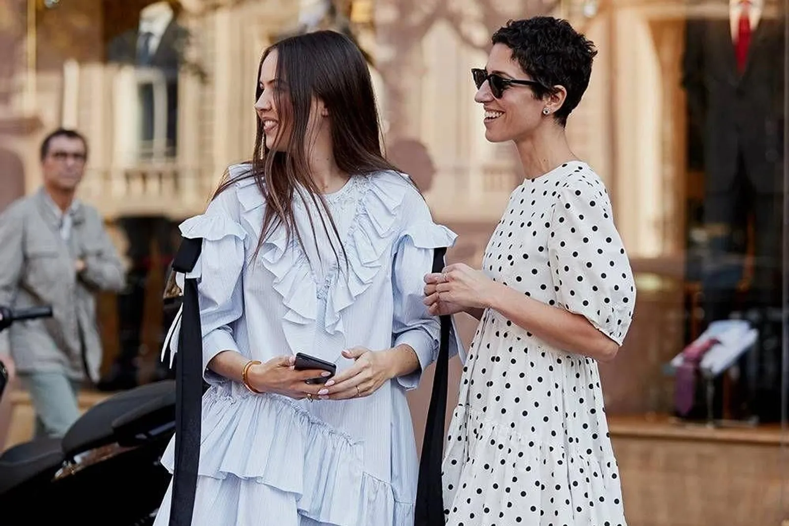 #PopbelaOOTD: Saatnya Investasikan Midi Dress dari Brand Lokal