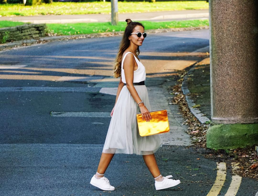 Nggak Hanya untuk Pesta, Ini Tips Pakai Tulle untuk Sehari-hari