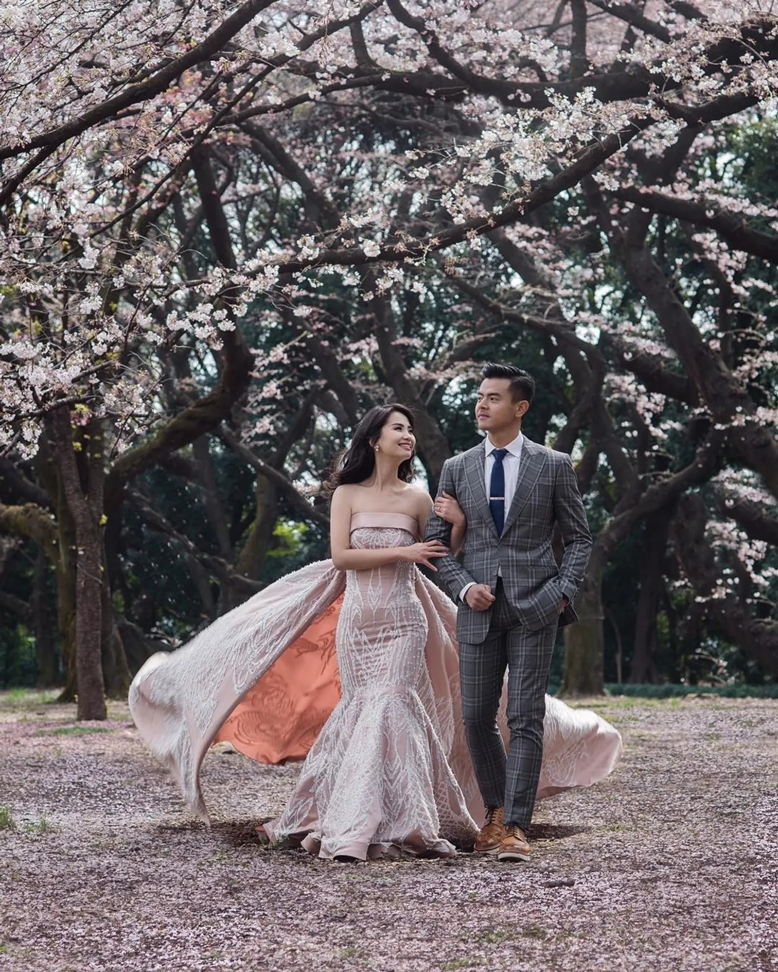 Disukai Artis, 11 Ide Foto Pre-Wedding Ini Terinspirasi Kdrama