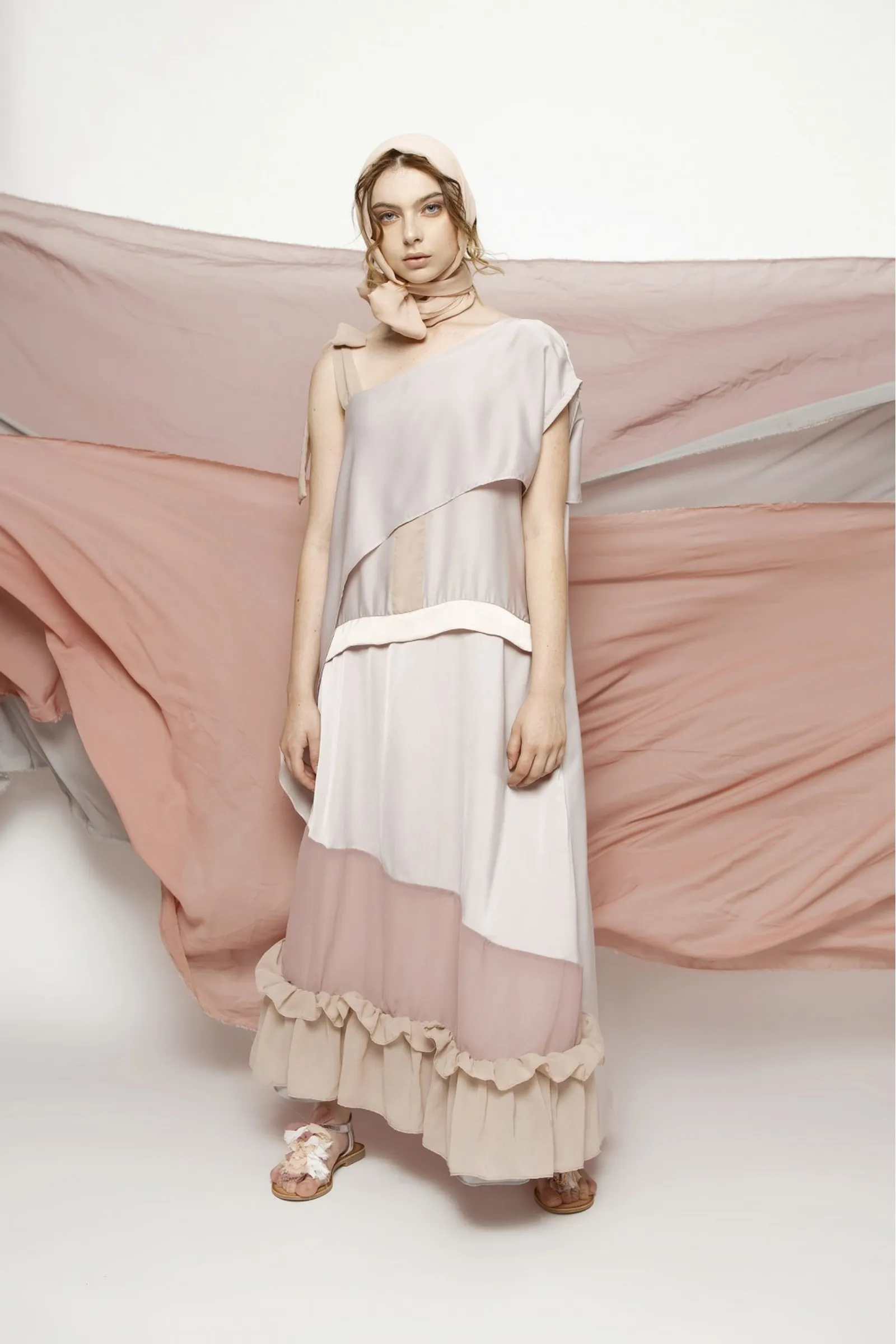 #PopbelaOOTD: Kumpulan Maxi Dress dari Brand Lokal