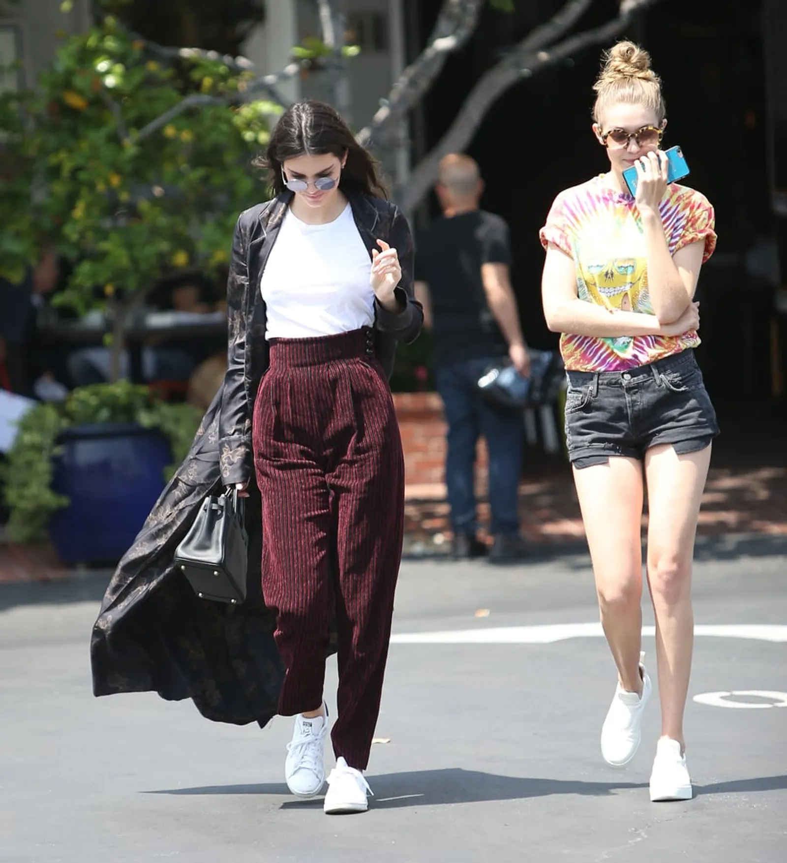 Sahabat Sejati, Ini Bukti Gaya Kompak Kendall Jenner dan Gigi Hadid
