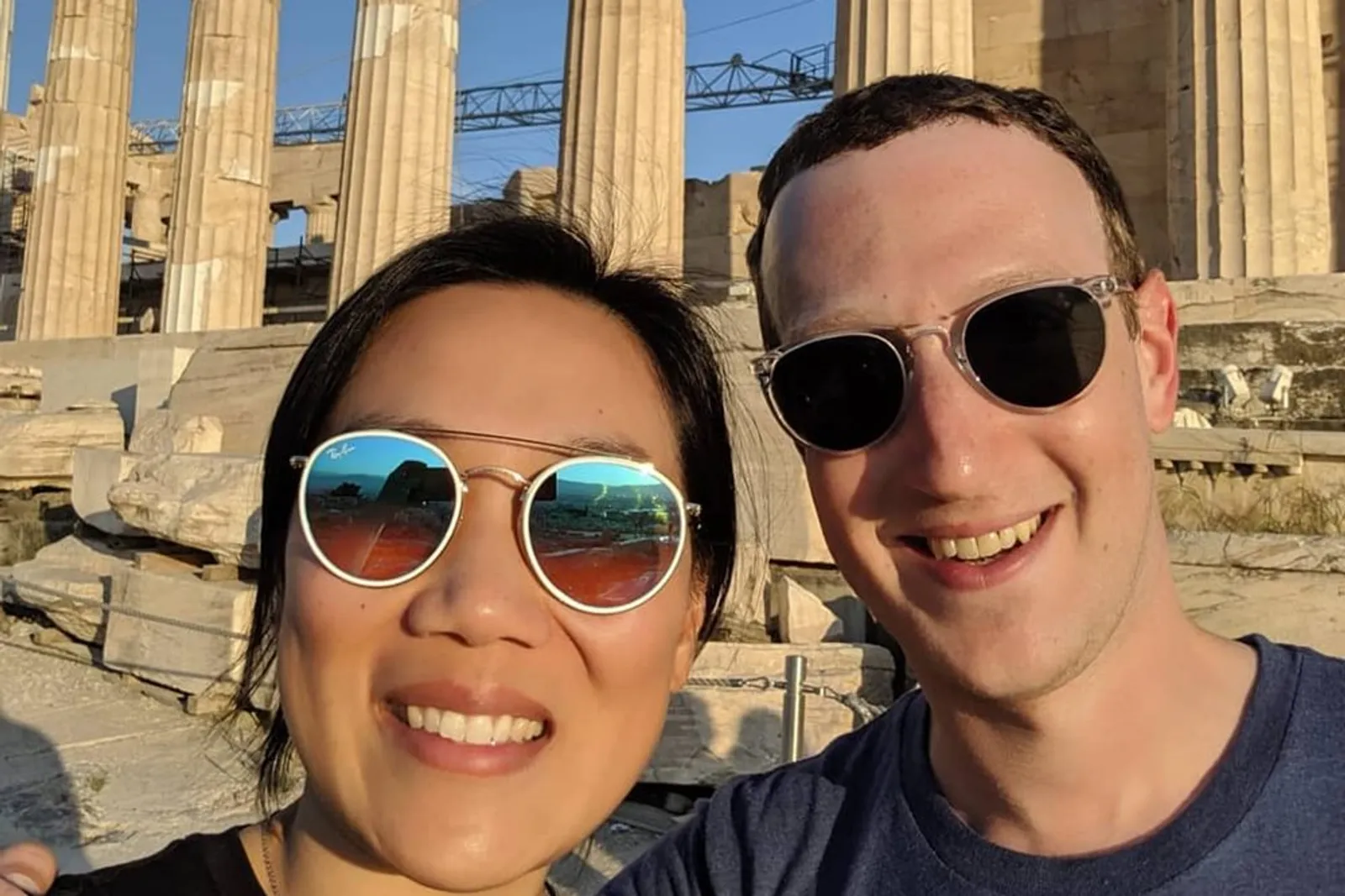 Kaya Raya Tapi Sederhana, 10 Potret Mark Zuckerberg & Priscilla Chan