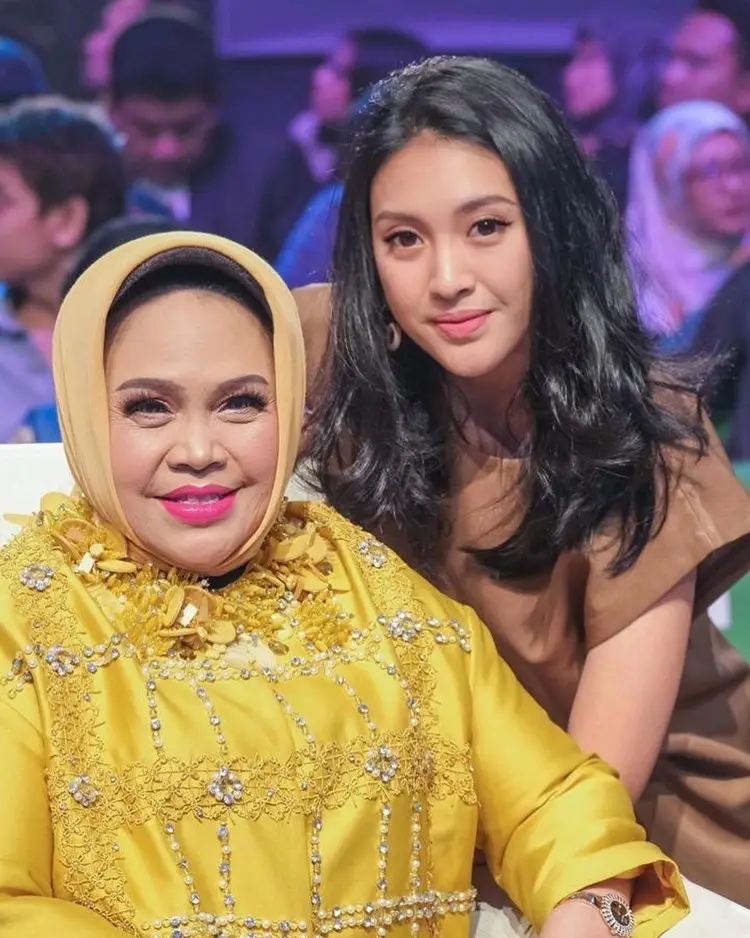 Bak Kakak Adik, Ini 10 Putri Artis yang Mewarisi Pesona dari Sang Ibu