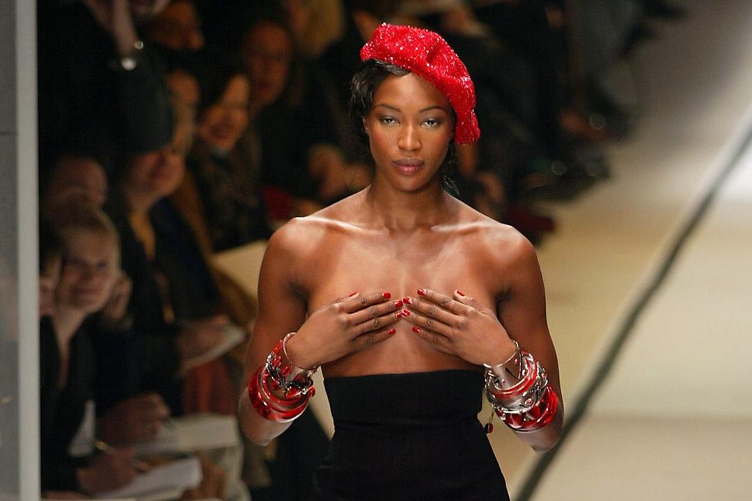 10 Supermodel Terseksi Sepanjang Masa, Masih Eksis Hingga Sekarang!