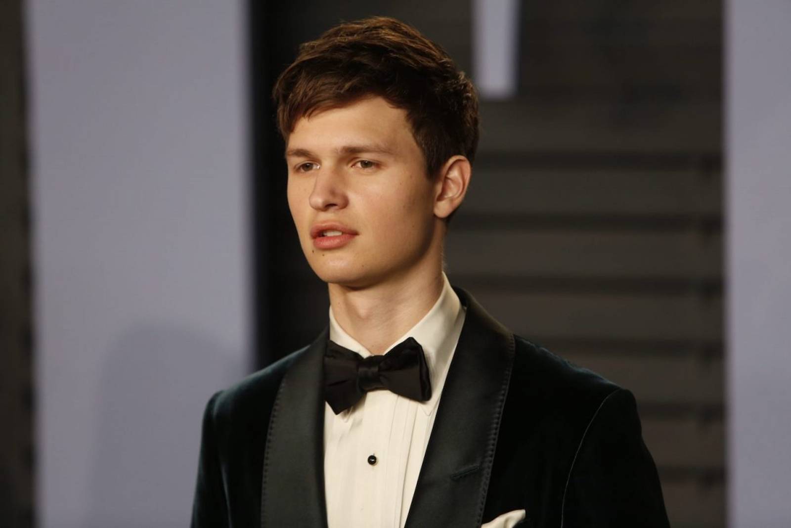 Ansel Elgort Bantah Lakukan Pelecehan Seksual, Ini Kronologinya