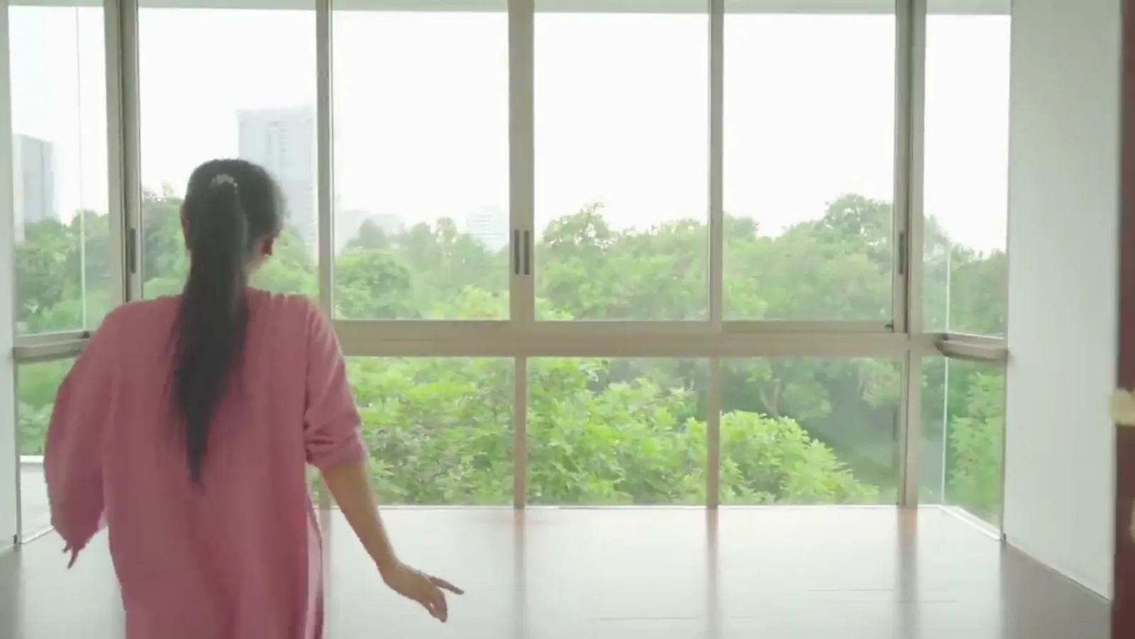 Bak Rumah di Film 'Parasite', 10 Potret Rumah Baru Dewi Perssik
