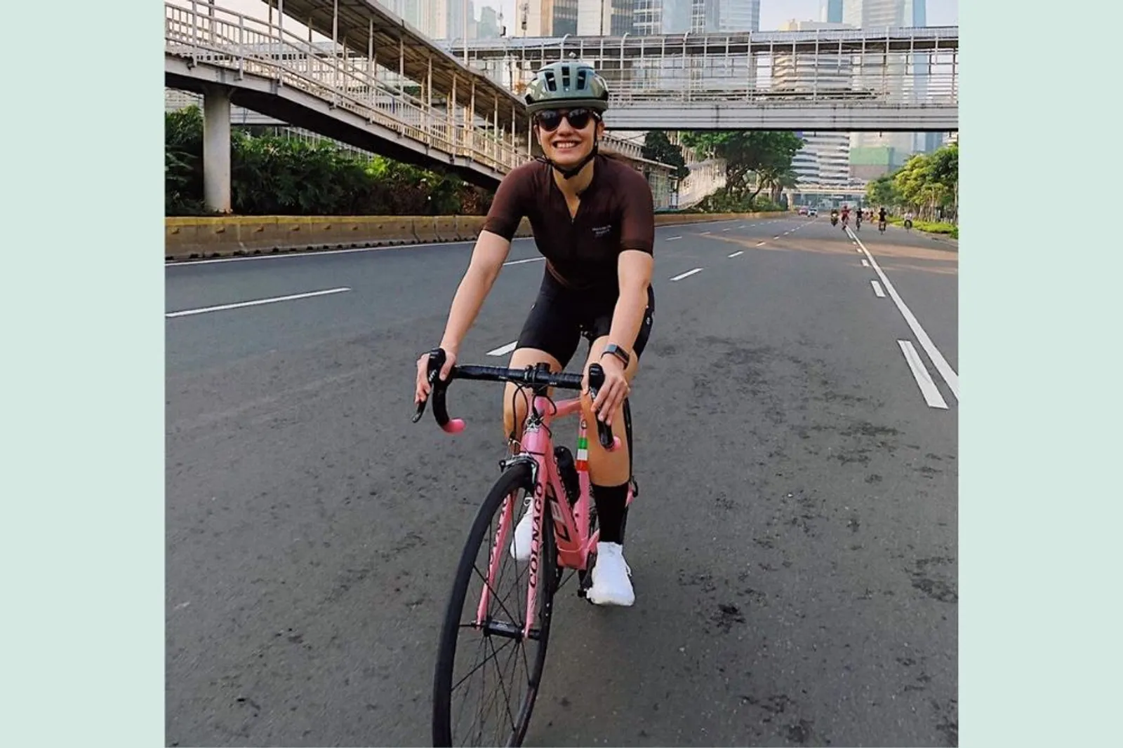 Lagi Ngetren, 7 Seleb Indonesia Ini Juga Ikut Olahraga Bersepeda 