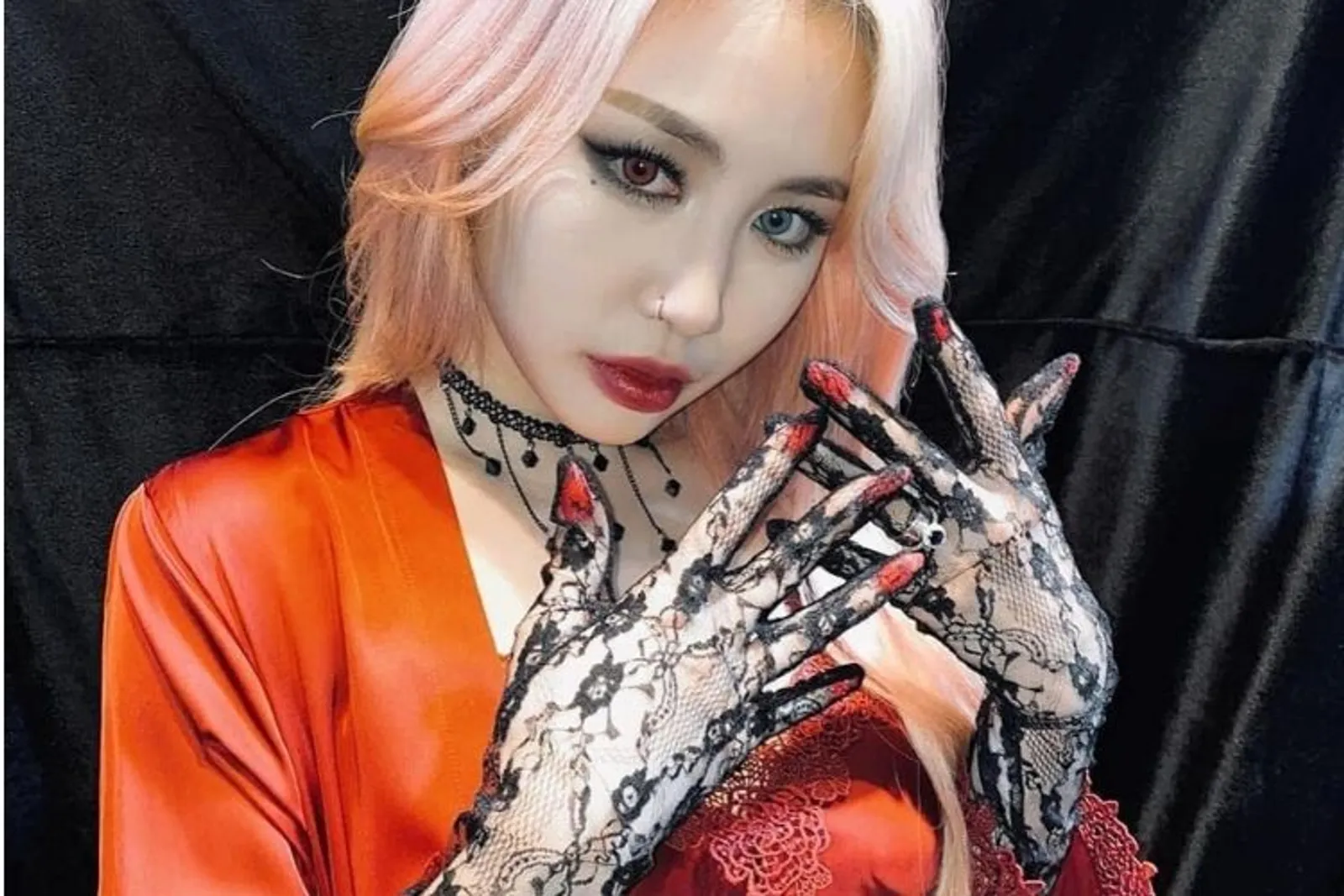 Berani Tampil Beda, Ini 5 Potret Makeup Bold Versi Idol Kpop