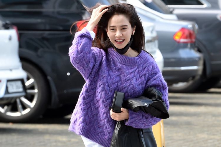 Intip Gaya Keren Song Ji Hyo, Sang Idola di Variety Show Running Man