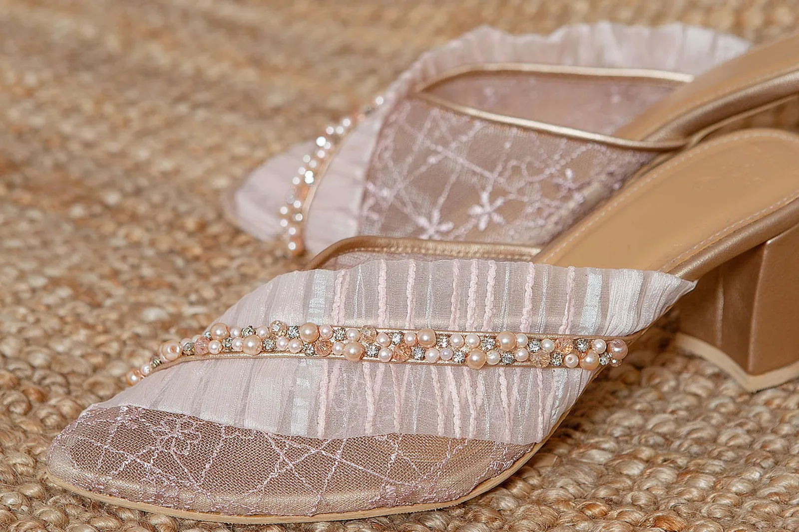 #PopbelaOOTD: Wedding Heels untuk Menikah di Era New Normal