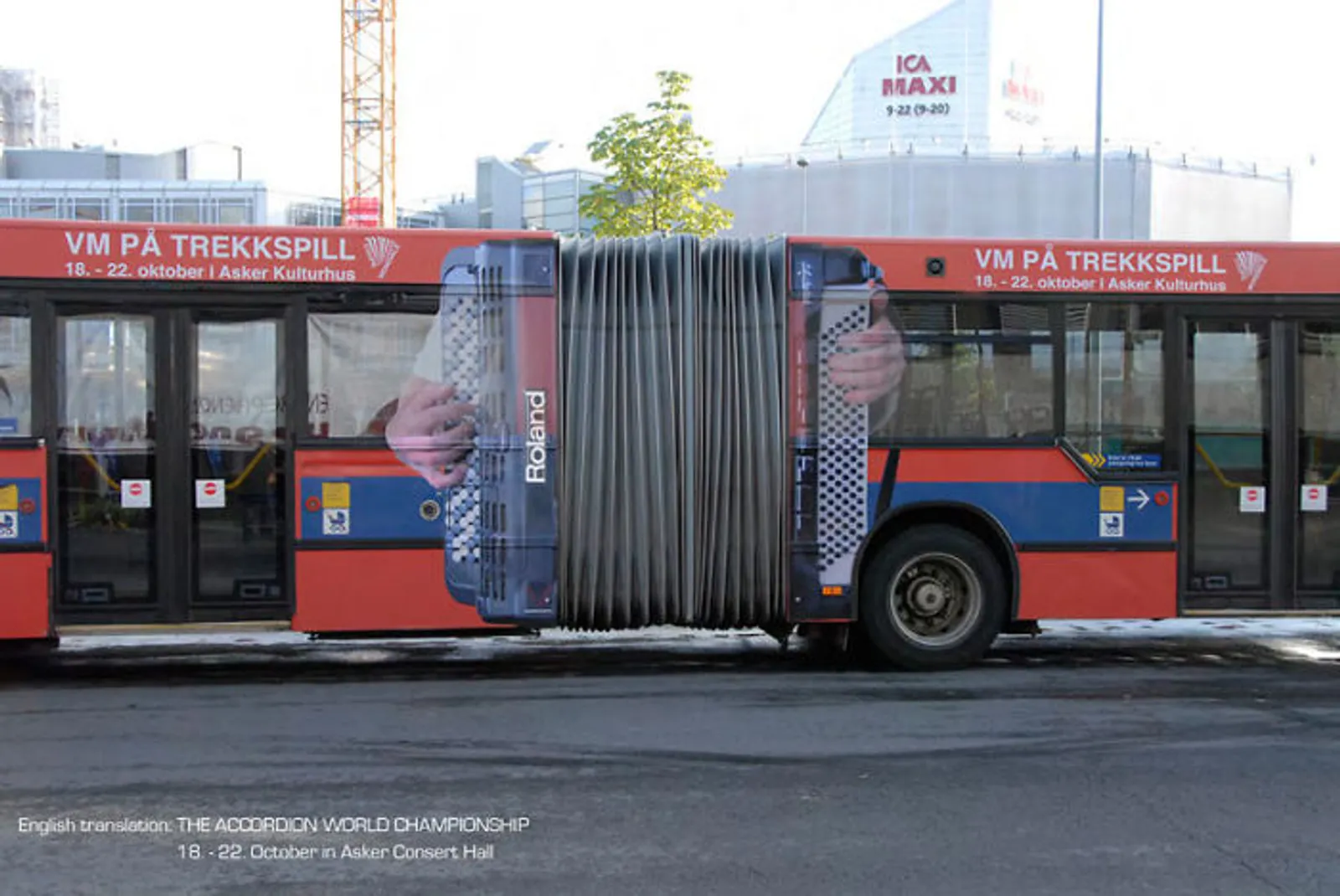 Menarik Perhatian, 10 Iklan Unik di Bus Ini Dijamin Bikin Kamu Nengok 