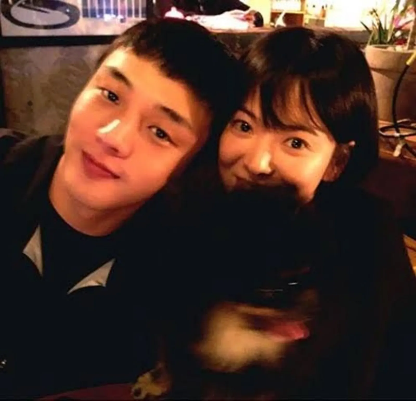 9 Potret Persahabatan Song Hye Kyo dan Yoo Ah In yang Bikin Baper
