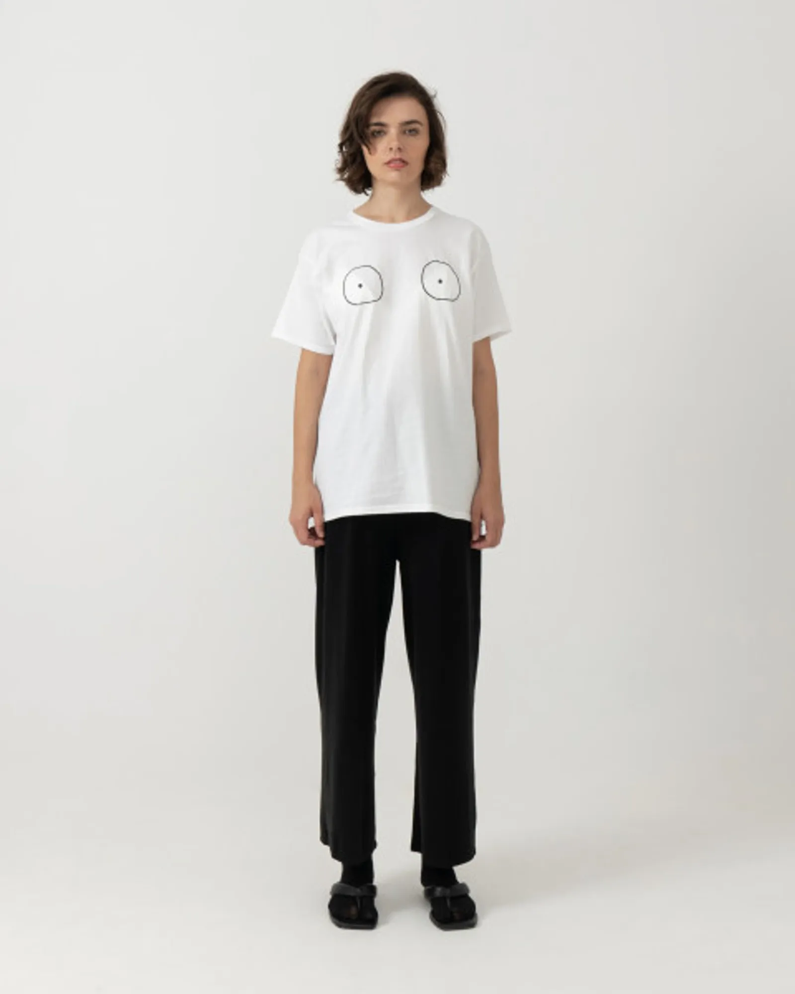 #PopbelaOOTD: Rekomendasi T-Shirt Putih dari Brand Lokal