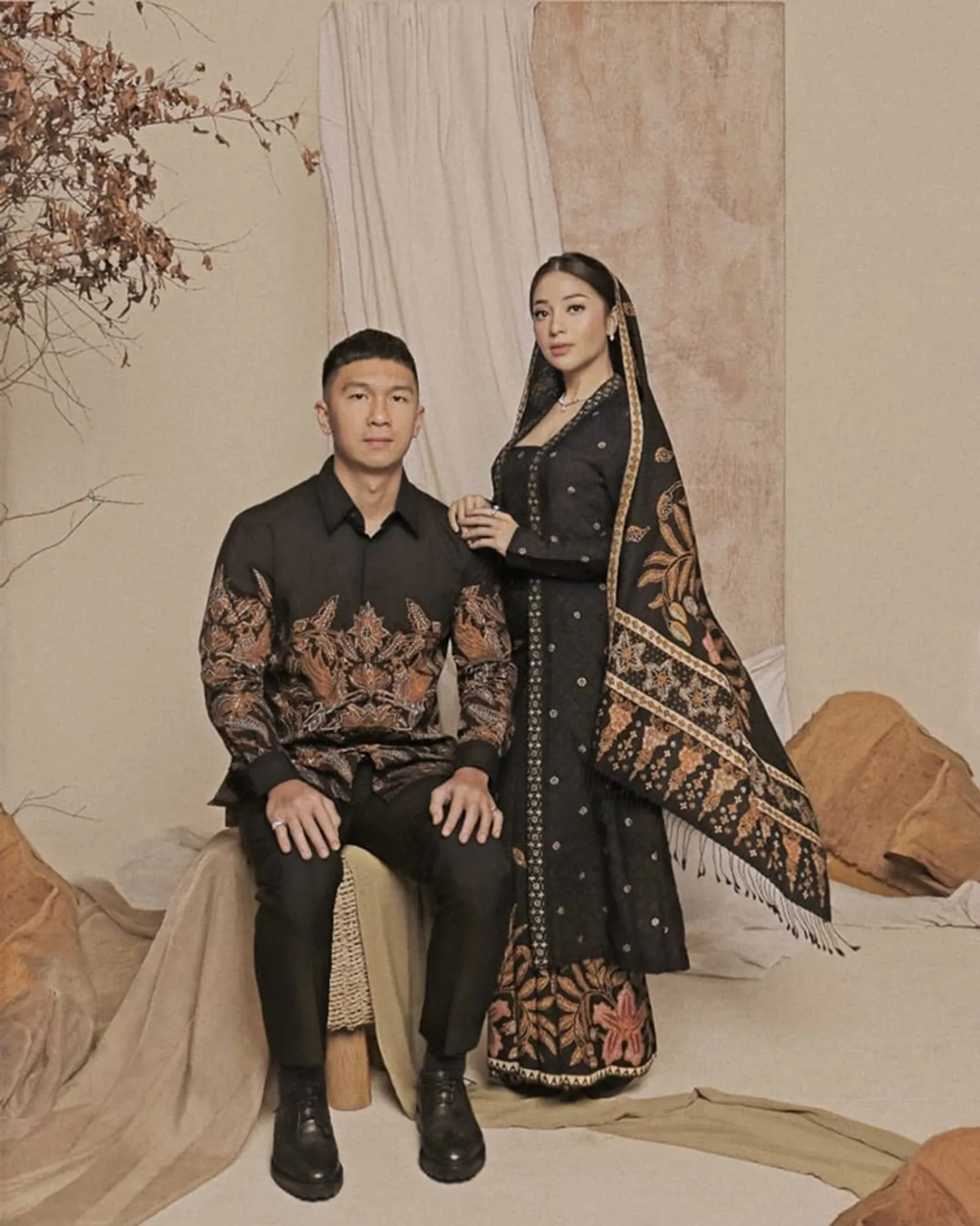 Detail Pakaian Pre-Wedding Nikita Willy dan Indra Priawan