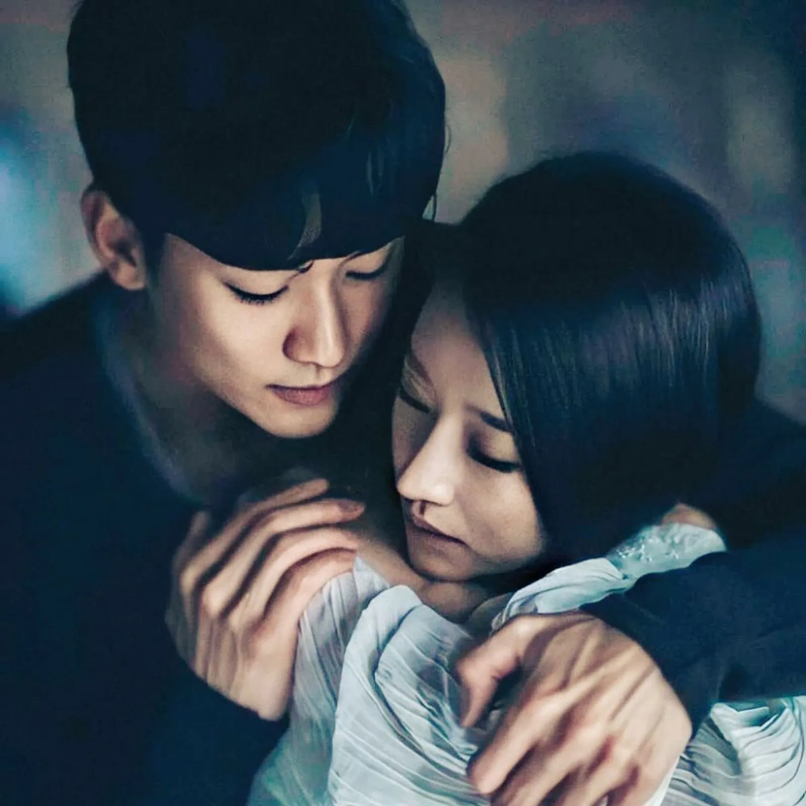 10 Potret Romantis Kim Soo Hyun & Seo Ye Ji yang Sukses Bikin Baper