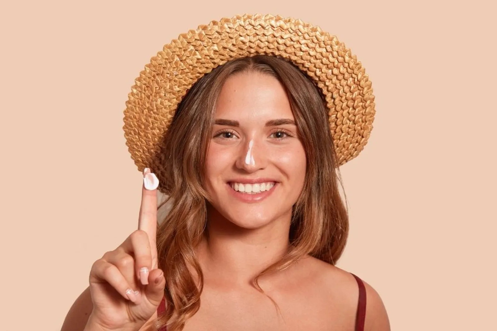 15 Merek Sunscreen untuk Kulit Berminyak dan Berjerawat