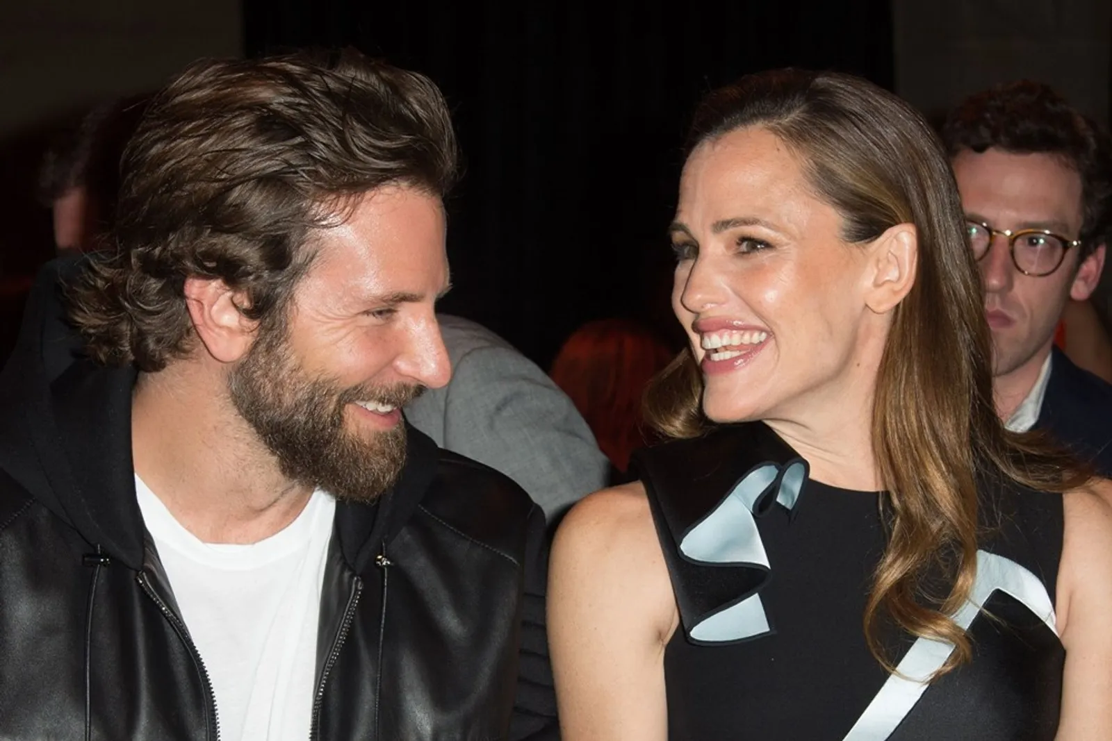 Jennifer Garner & Bradley Cooper Pacaran? Ini 5 Faktanya