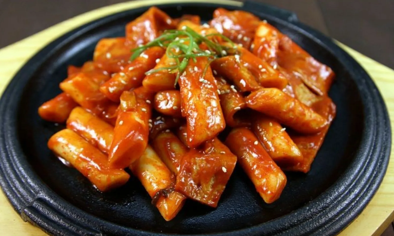 Kenyalnya Menggugah Selera, Ini Resep Membuat Tteokbokki