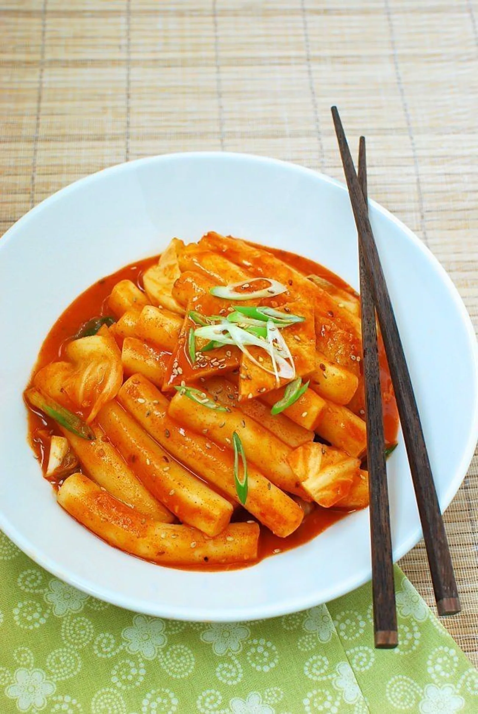 Kenyalnya Menggugah Selera, Ini Resep Membuat Tteokbokki