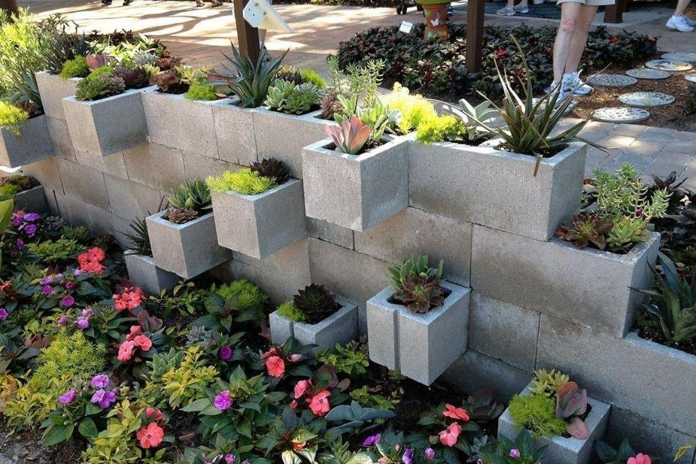 7 Ide Kreatif Pagar Tanaman untuk Rumah Rasa Taman